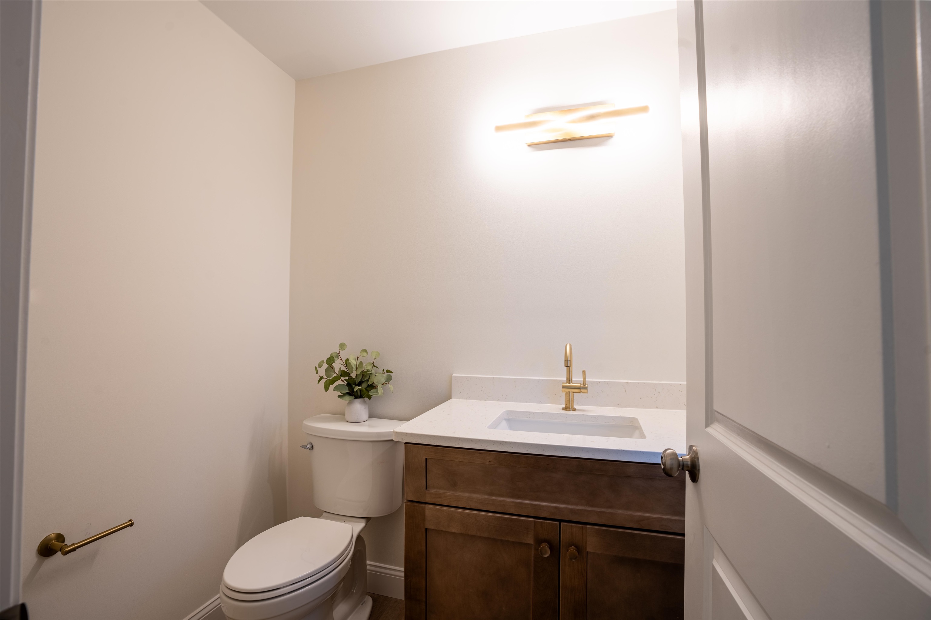 106 Lock St #B, Nashua, NH 03064