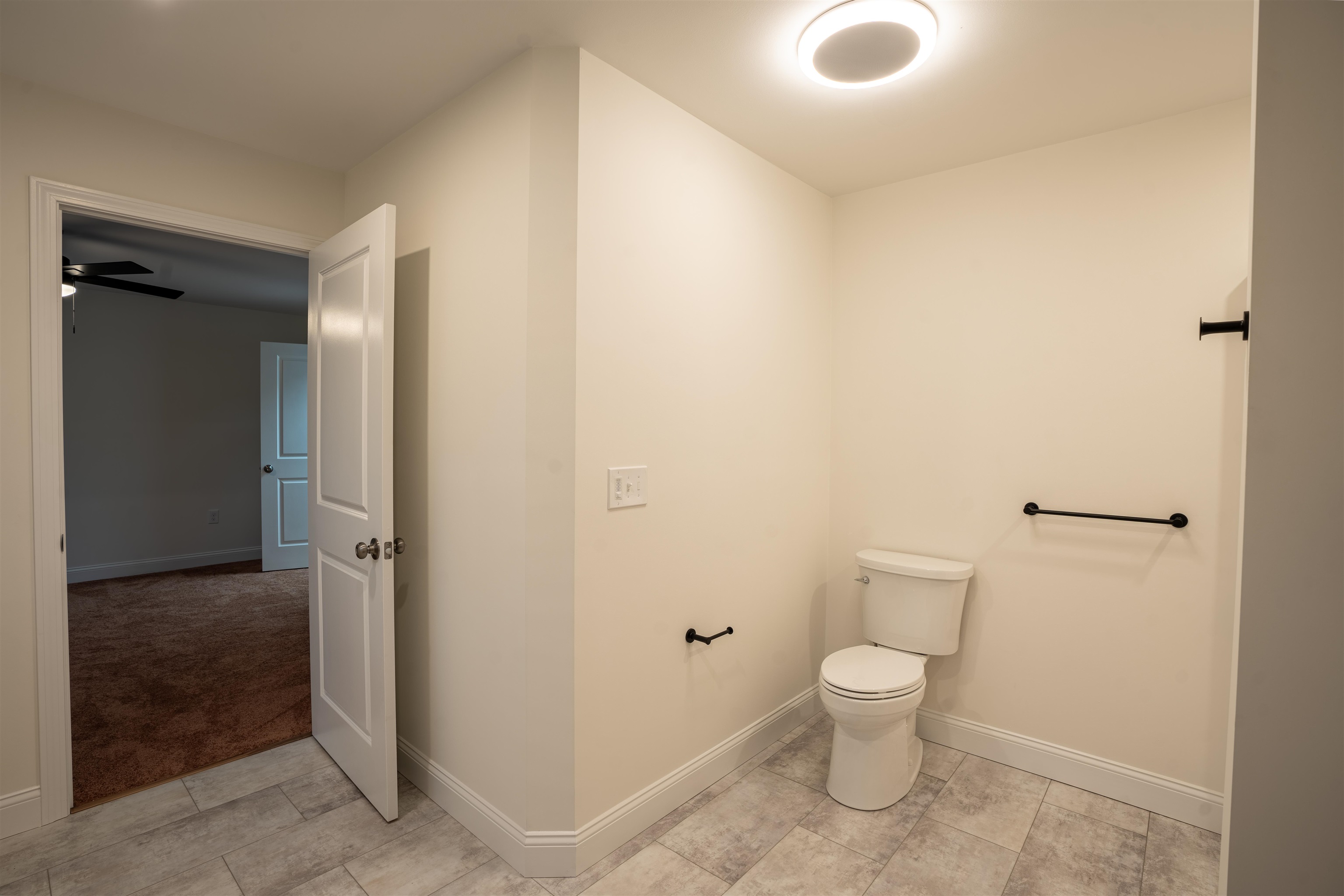 106 Lock St, Nashua, NH 03064