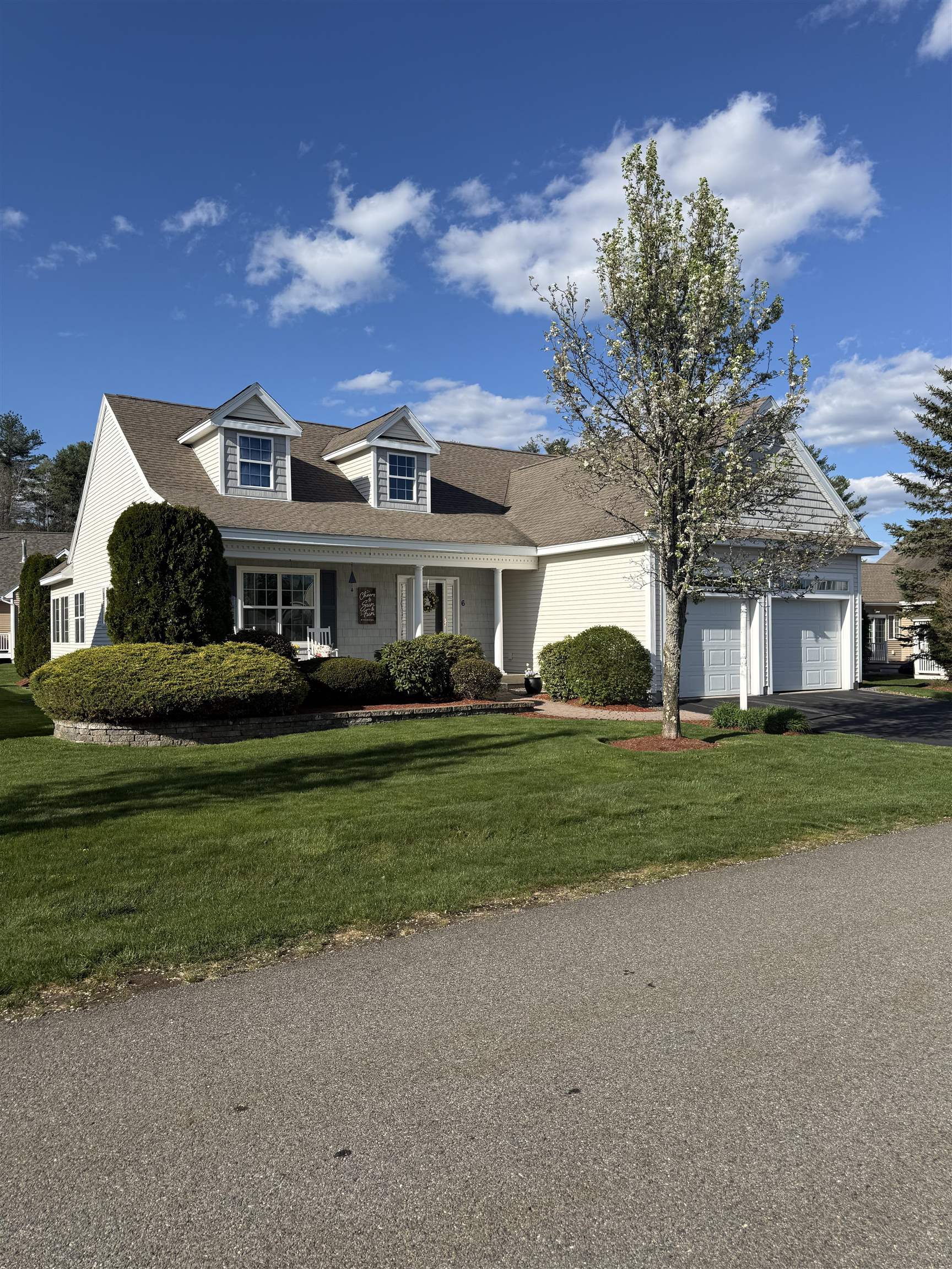 6 Misty Meadow Rd, Windham, NH 03087