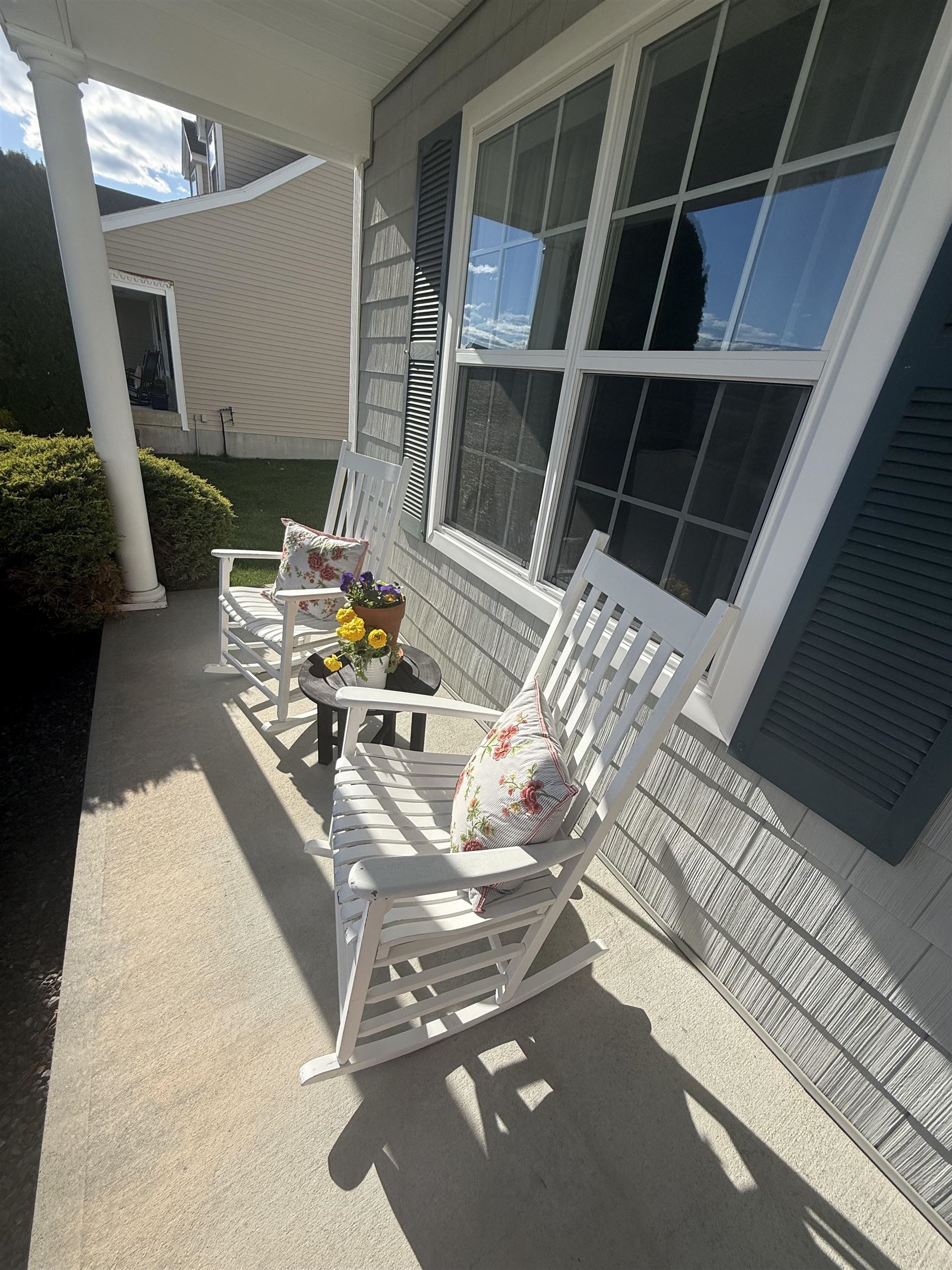 6 Misty Meadow Rd, Windham, NH 03087