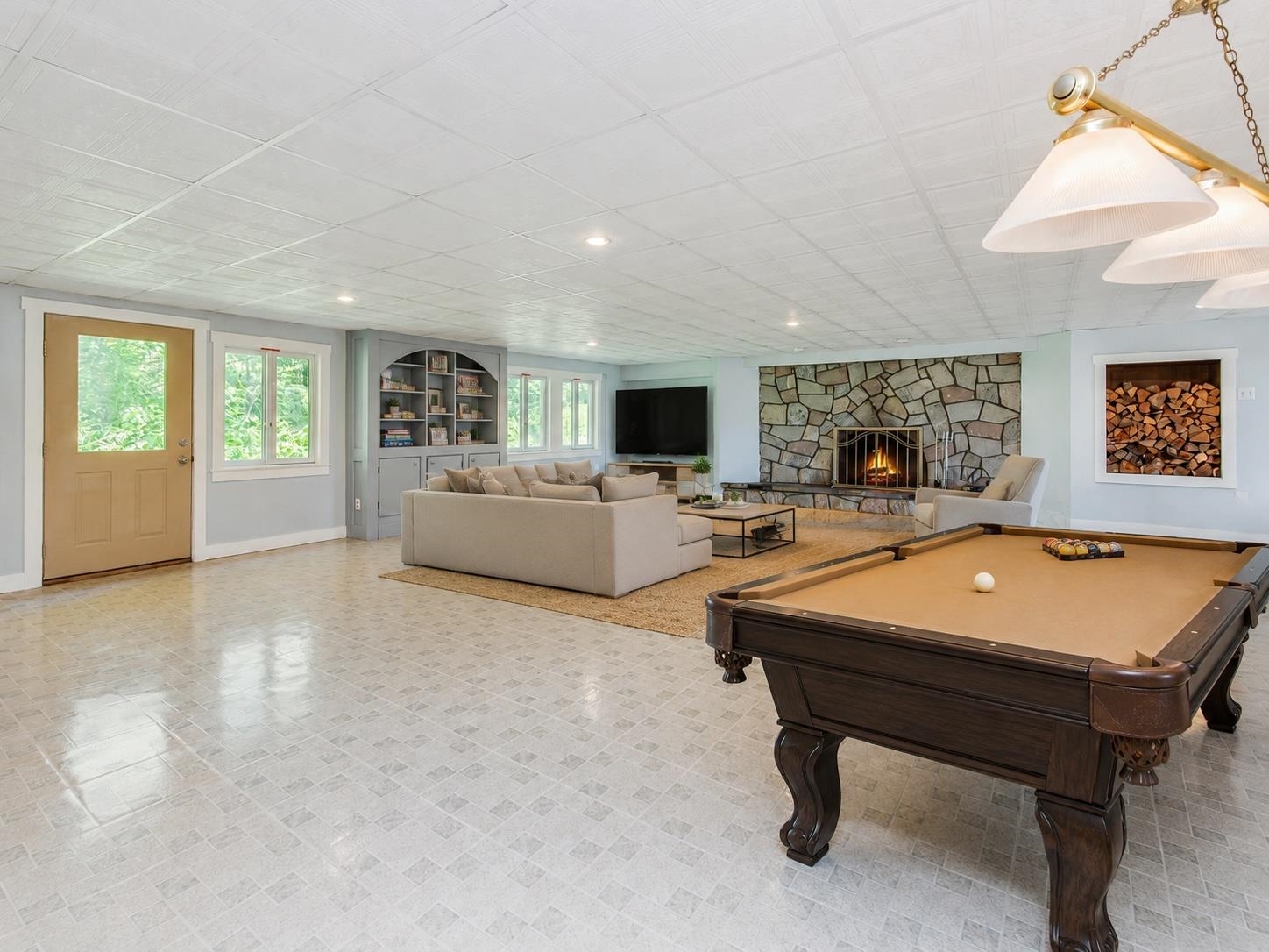 21 Hinds Ln, Pelham, NH 03076