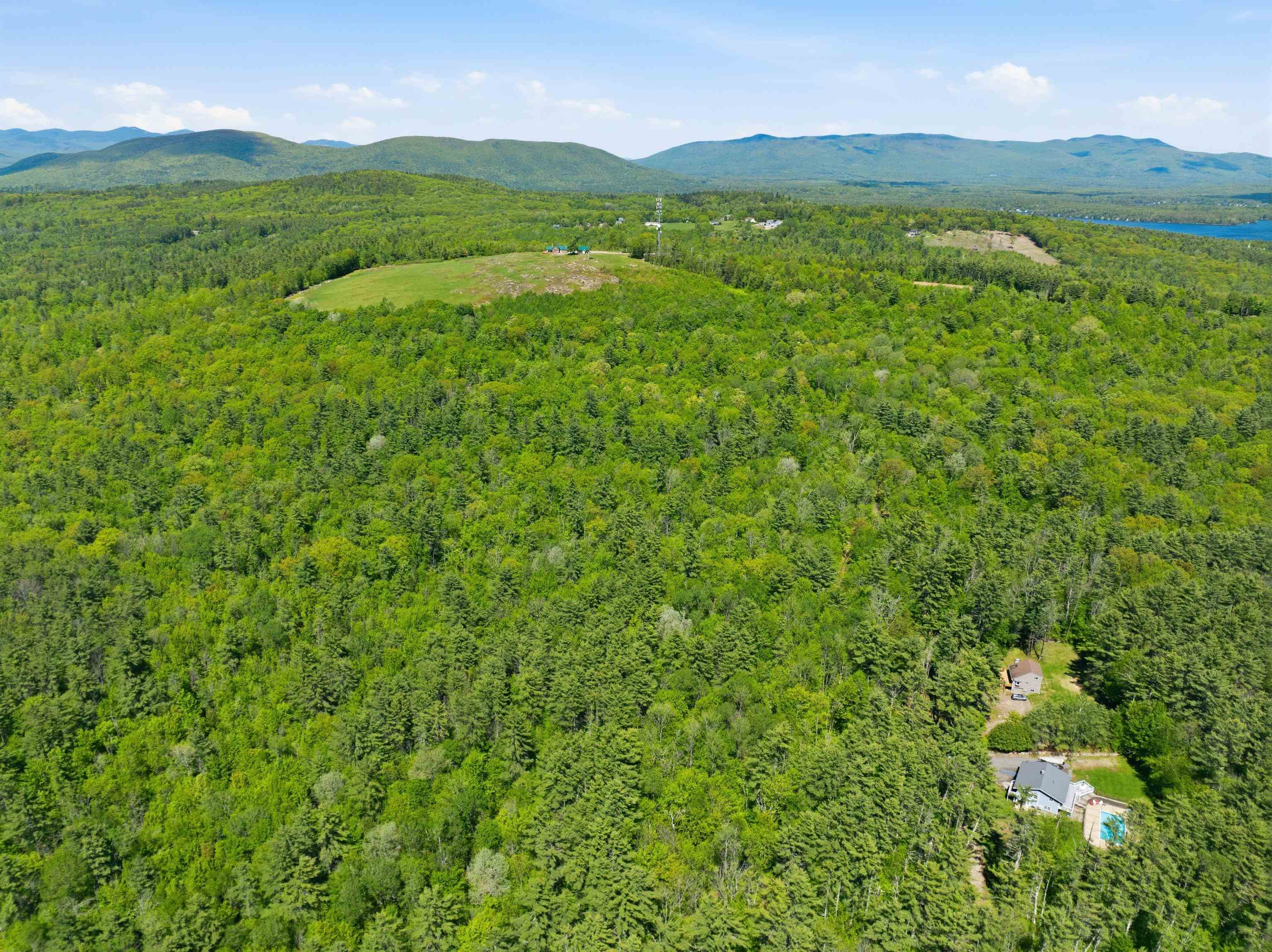 20 Fortsalong Rd, Meredith, NH 03253