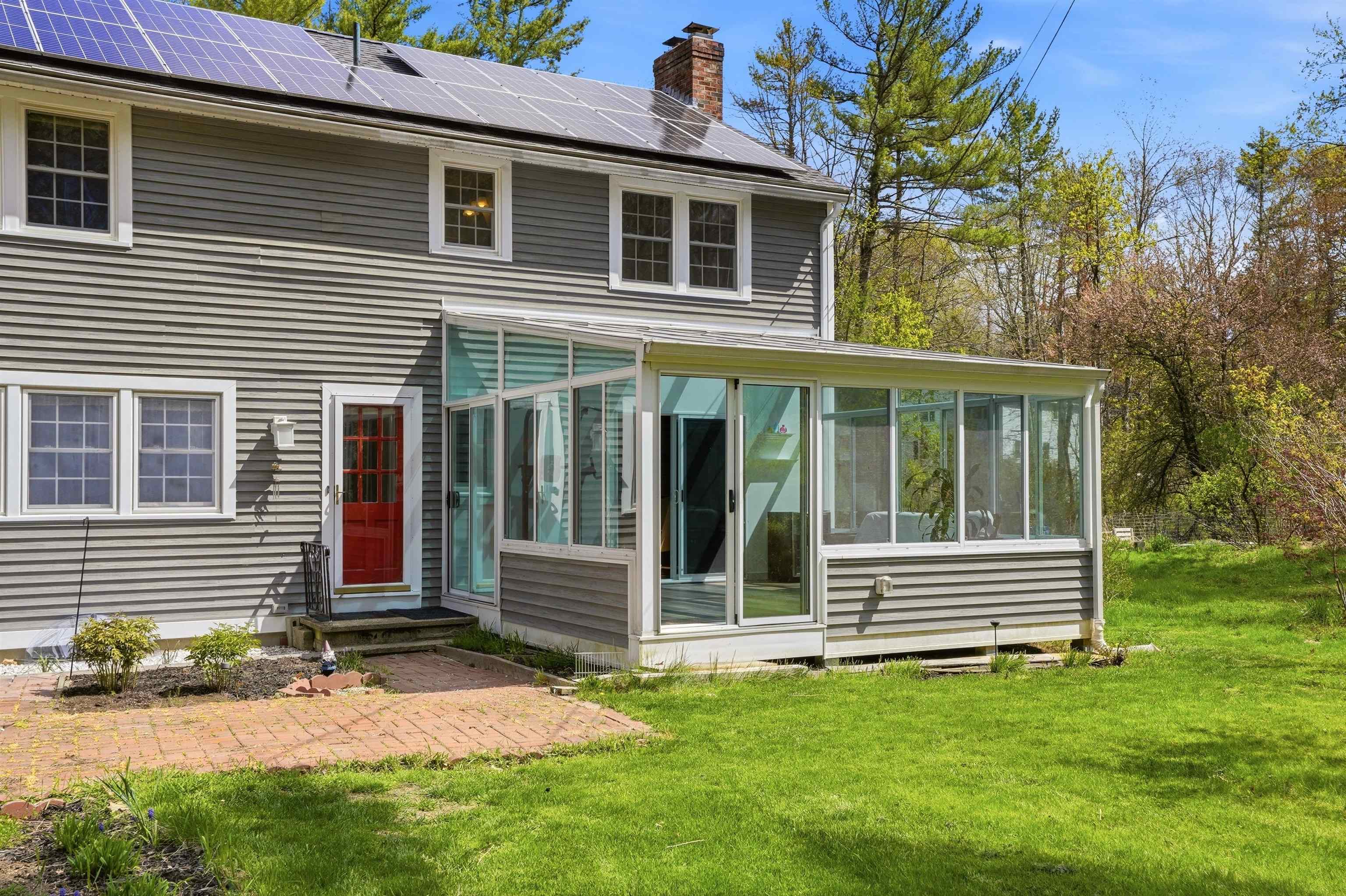 1 Denbow Rd, Durham, NH 03824