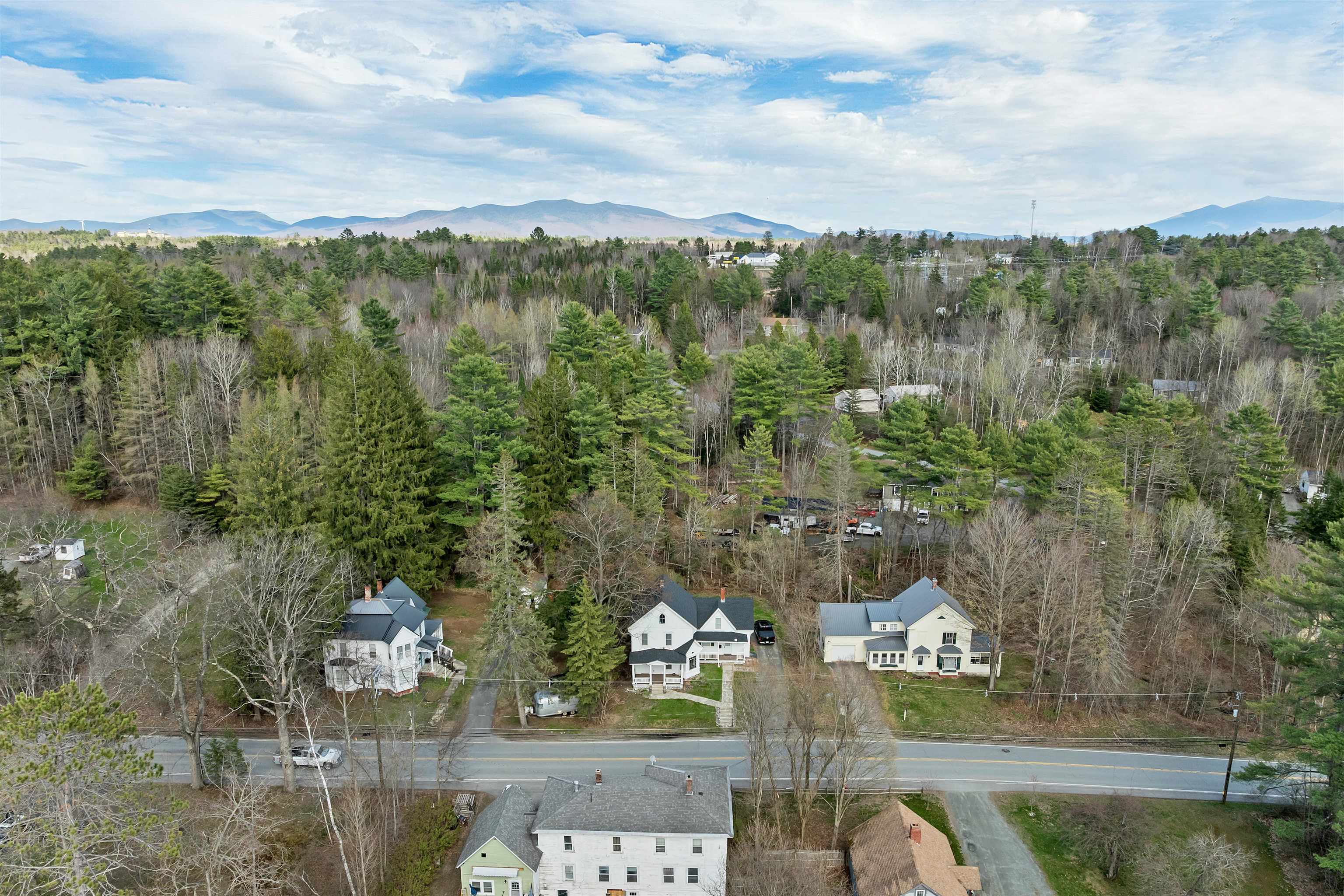96 Elm St, Whitefield, NH 03598