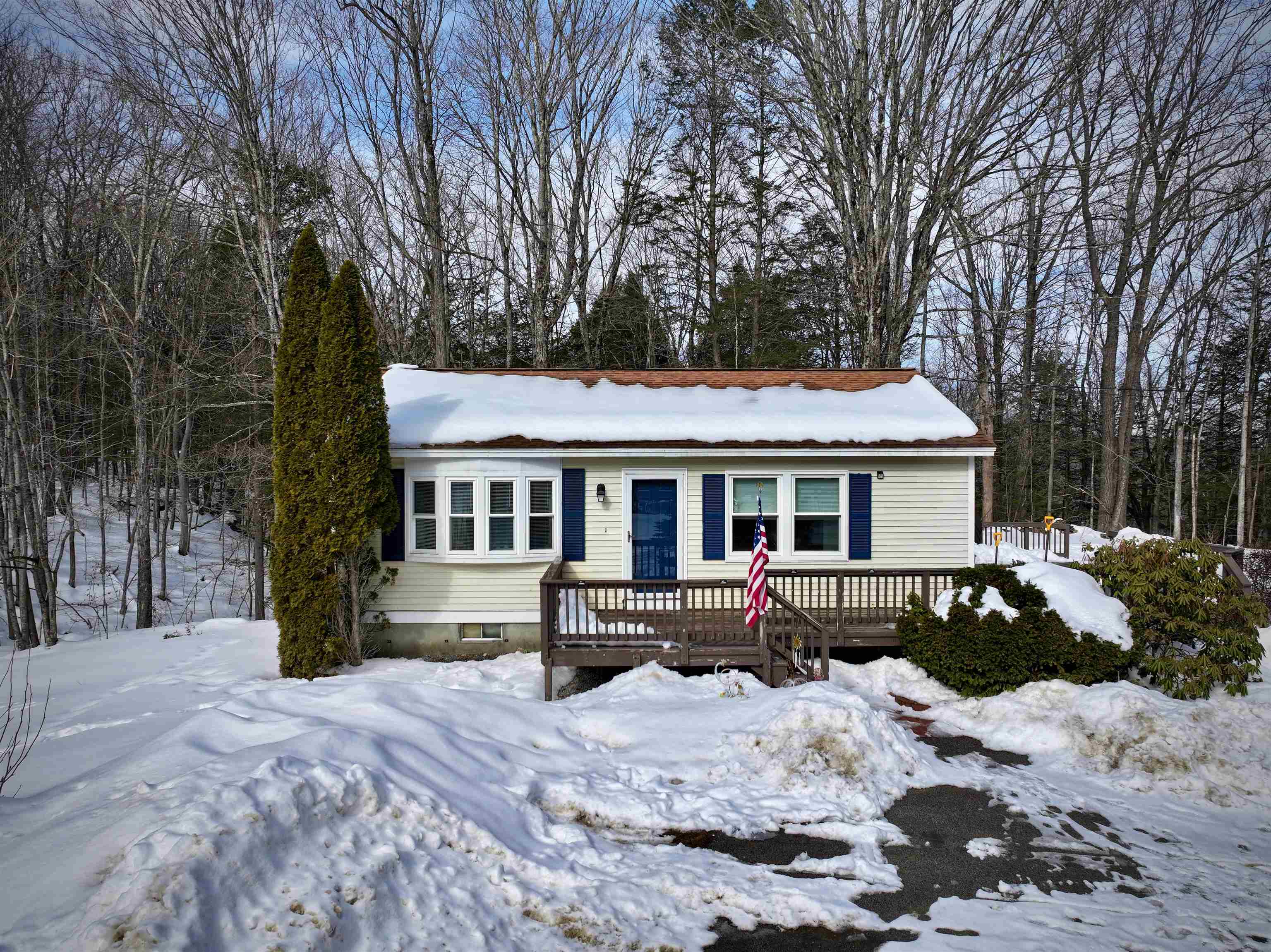 236 Walker Hill Rd, Weare, NH 03281