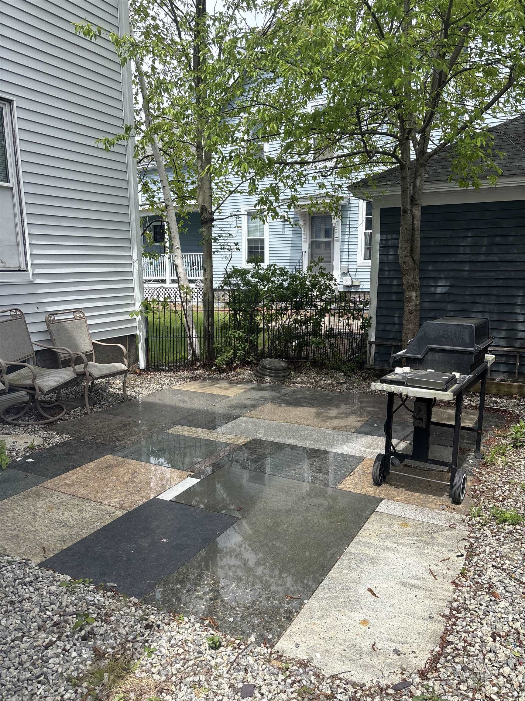 729 Pine St, Manchester, NH 03104