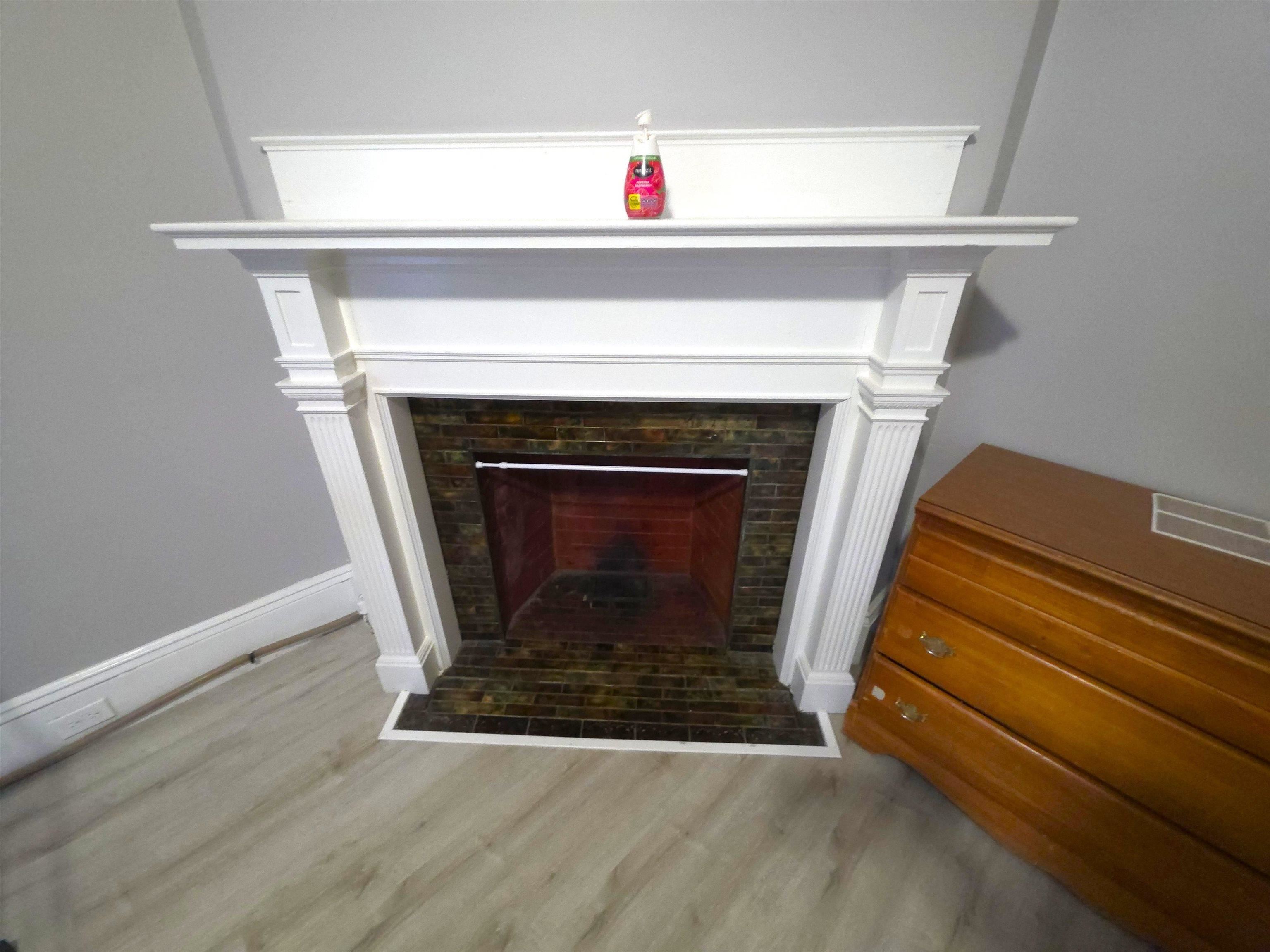 729 Pine St, Manchester, NH 03104
