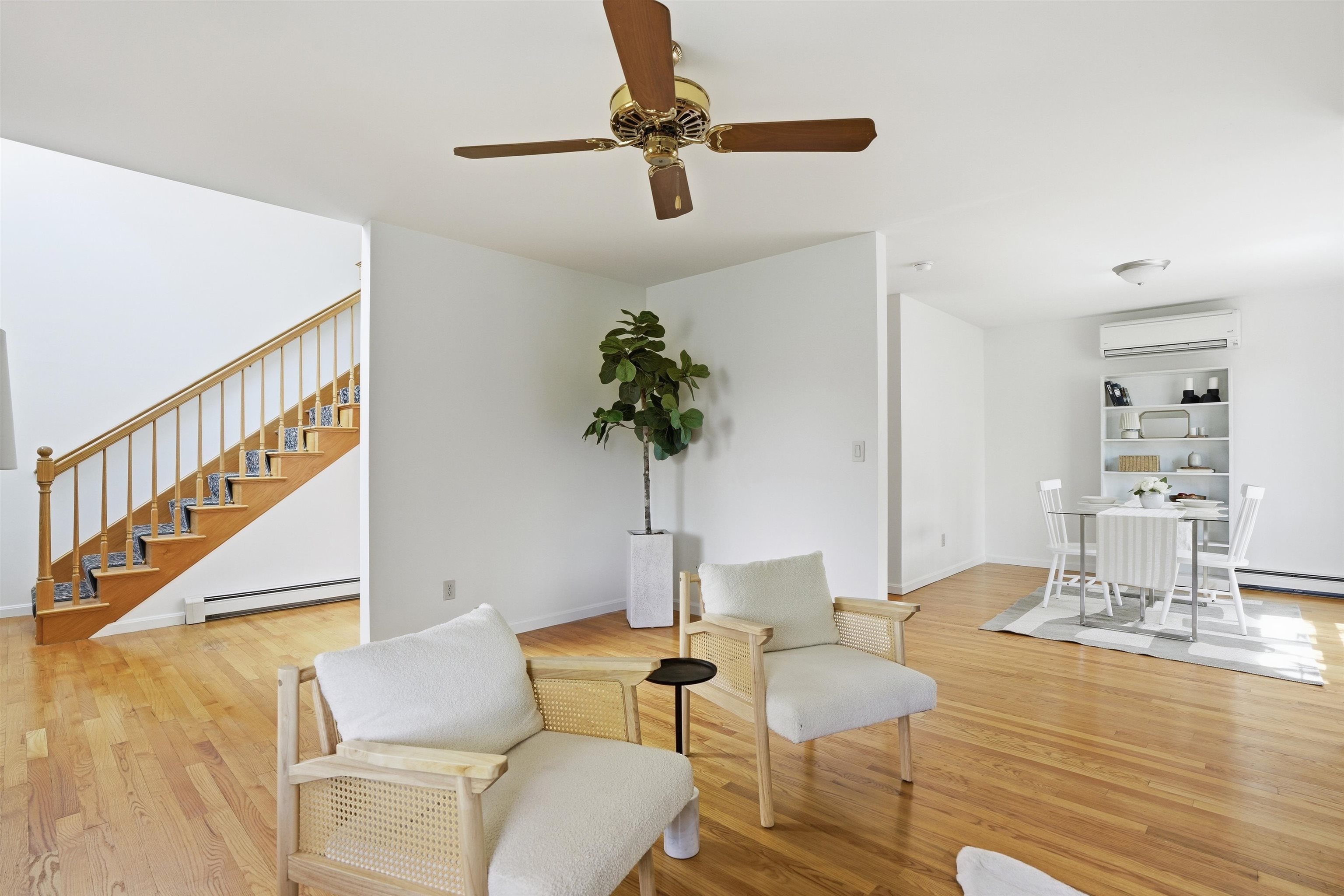 5 Van Buren Cir, Goffstown, NH 03045