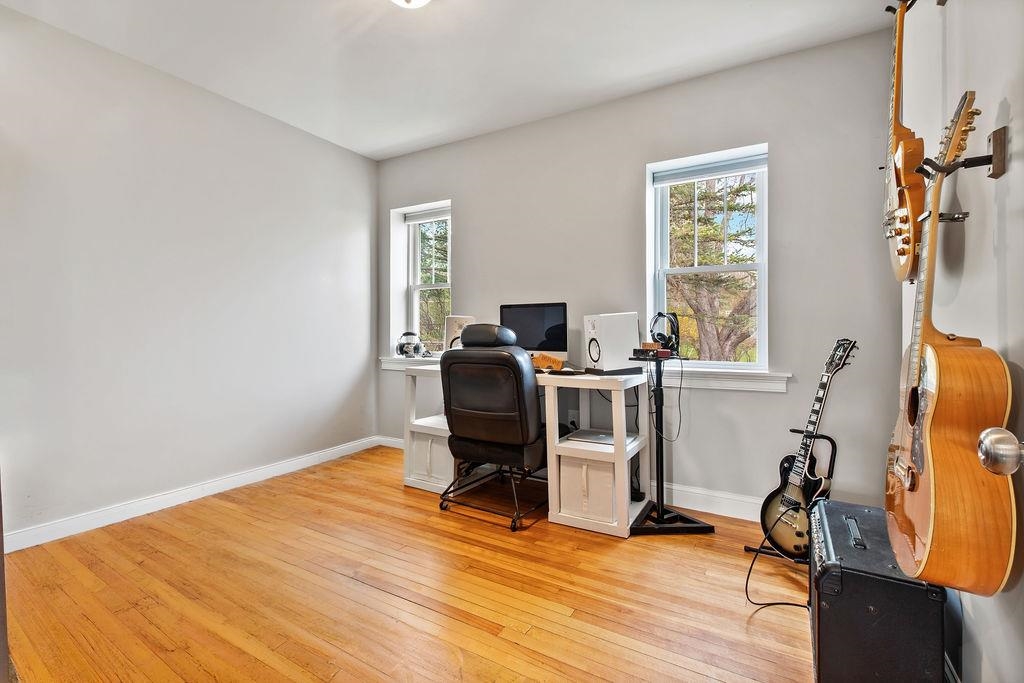 3 Loudon Rd, Pittsfield, NH 03263