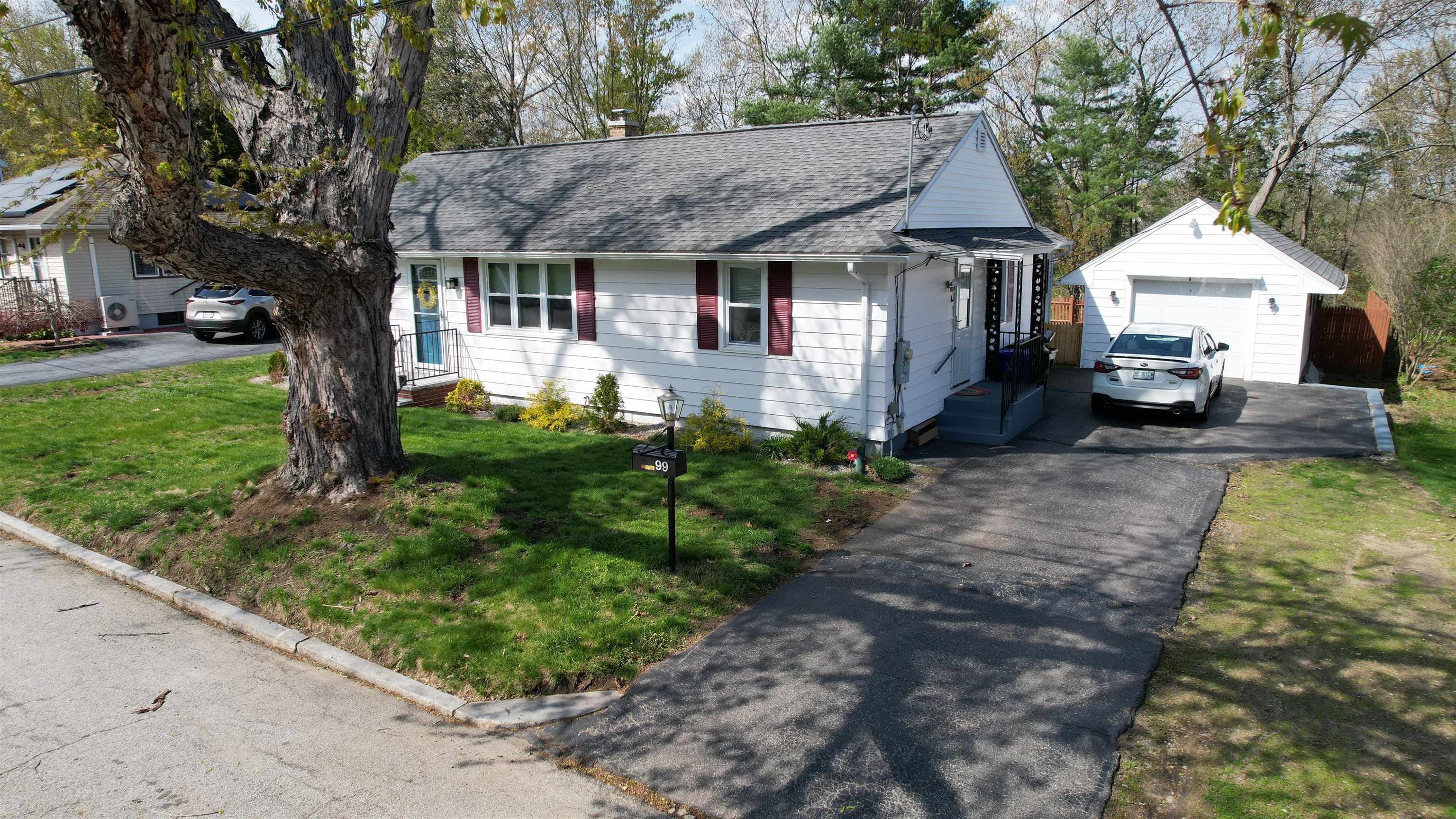 99 Saint Marie St, Manchester, NH 03102