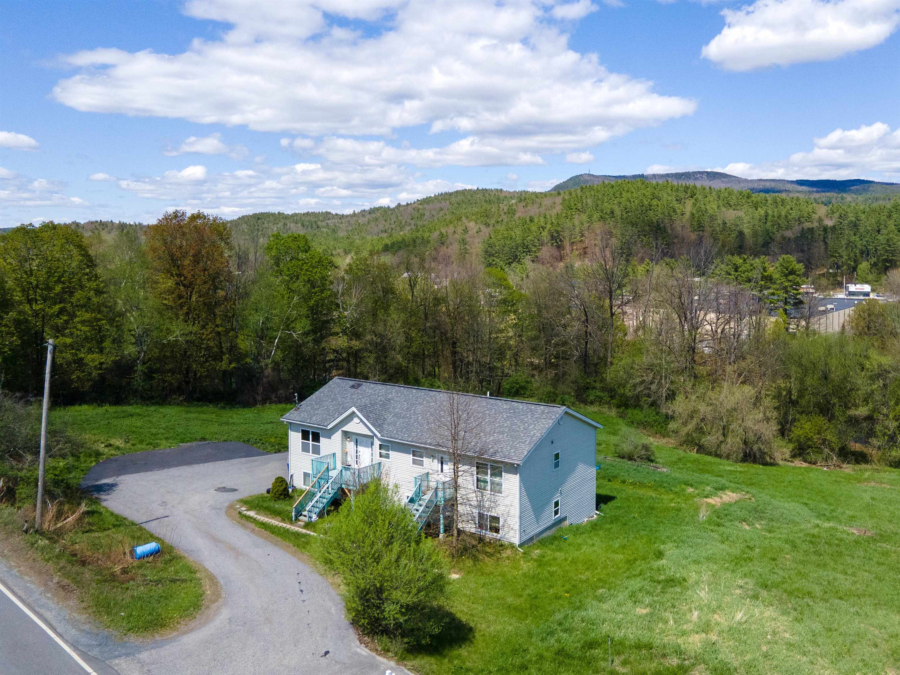 264 Chestnut St, Claremont, NH 03743