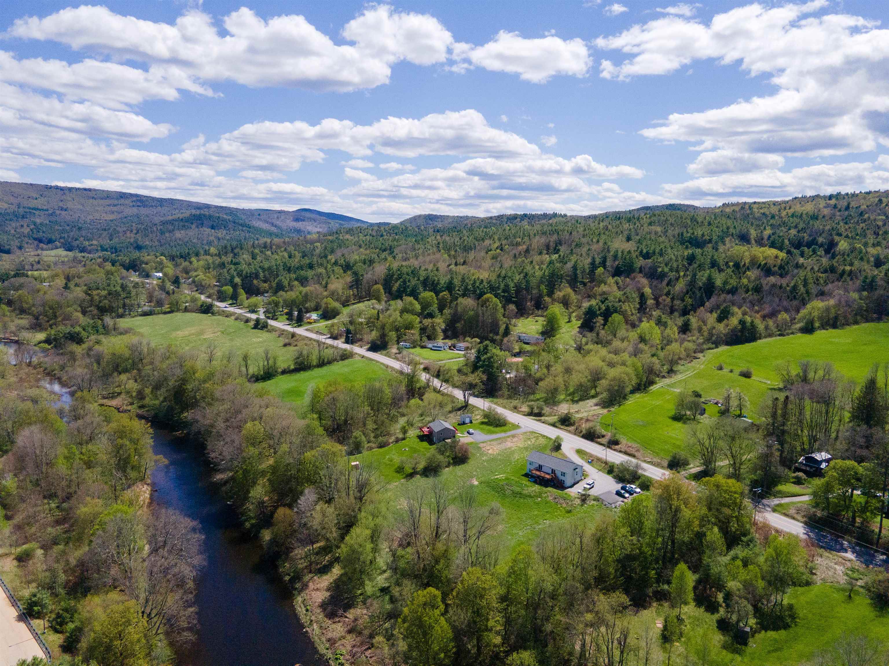 264 Chestnut St, Claremont, NH 03743