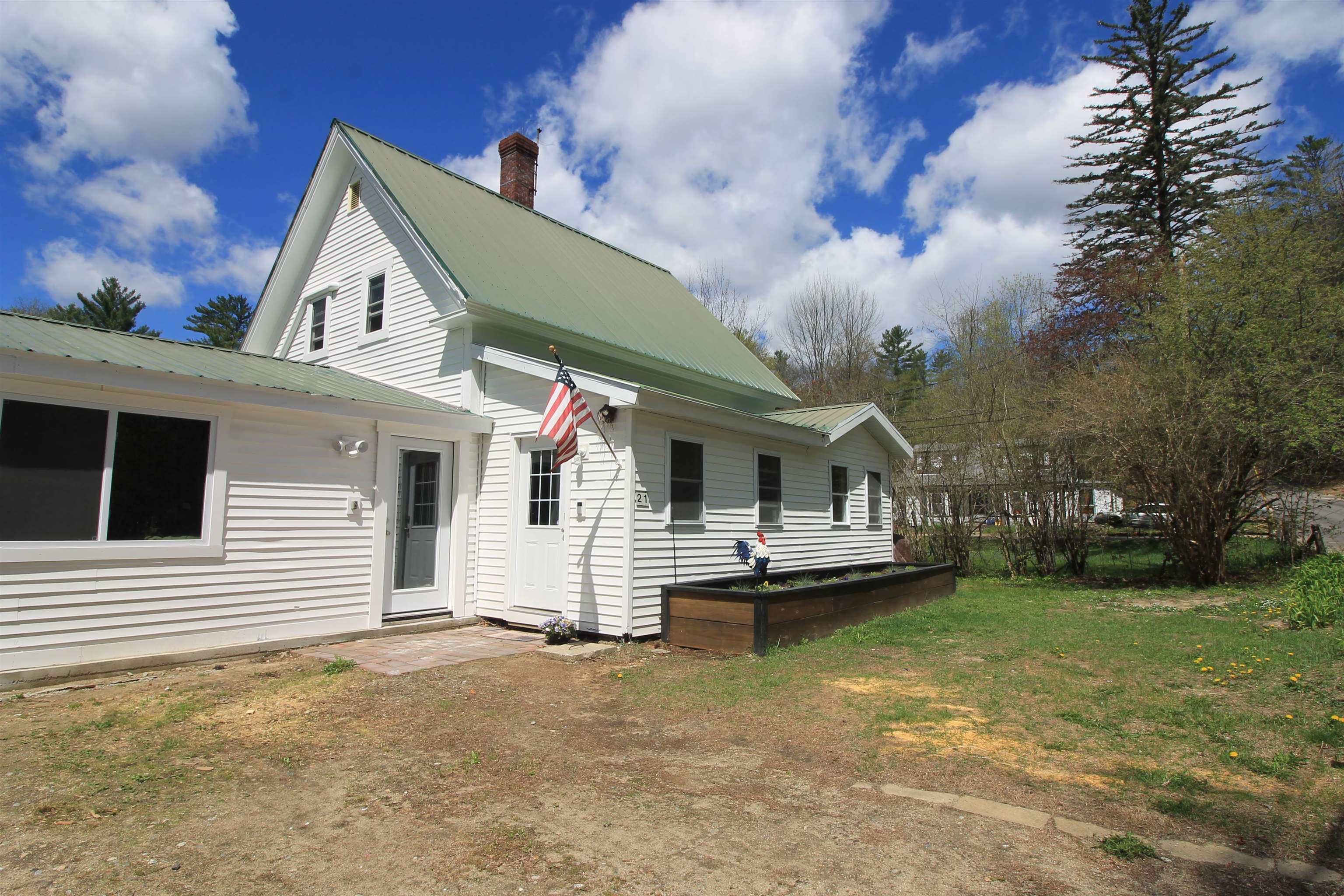 21 Mirror Lake Rd, Thornton, NH 03285