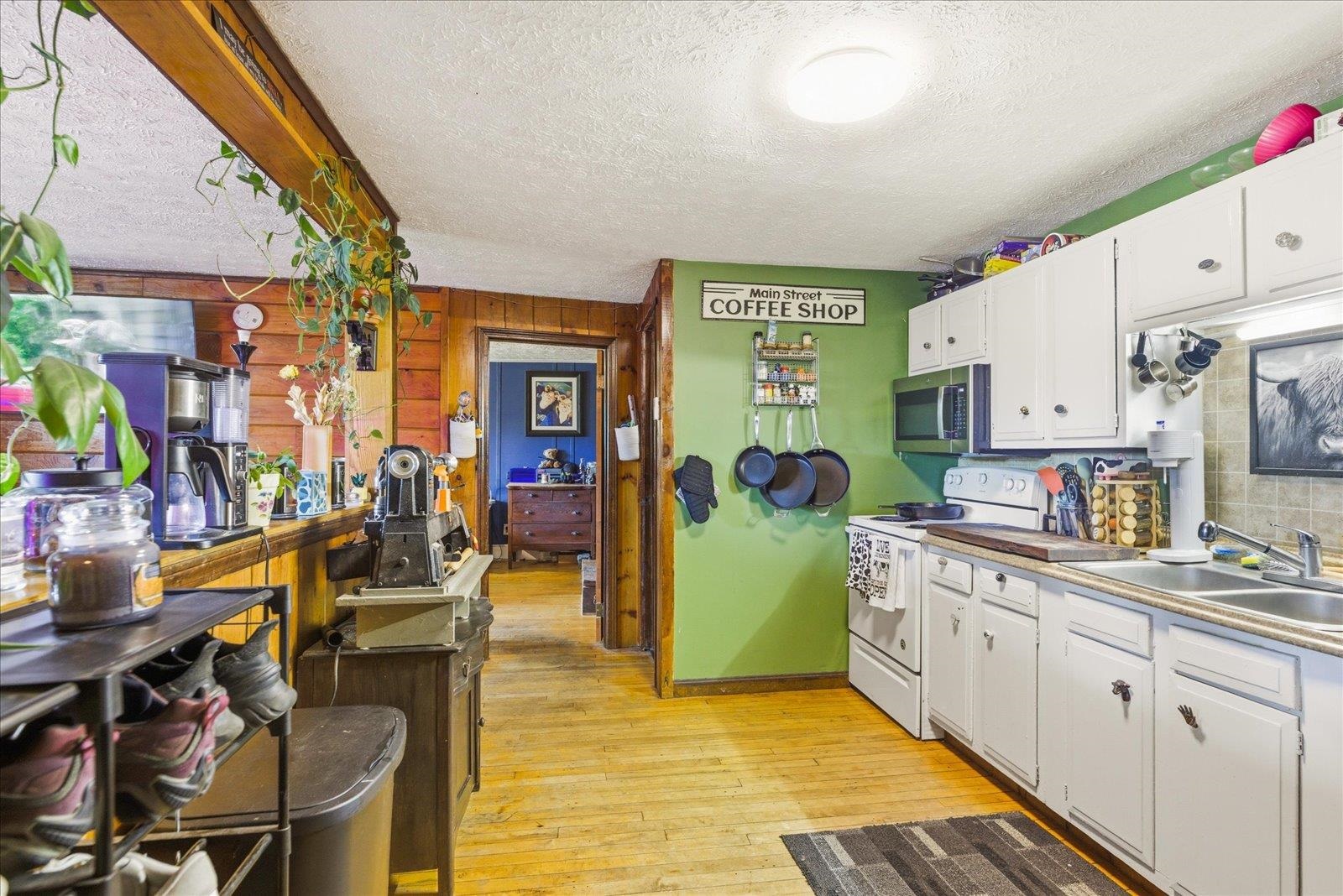 406 Back Ashuelot Rd, Winchester, NH 03441