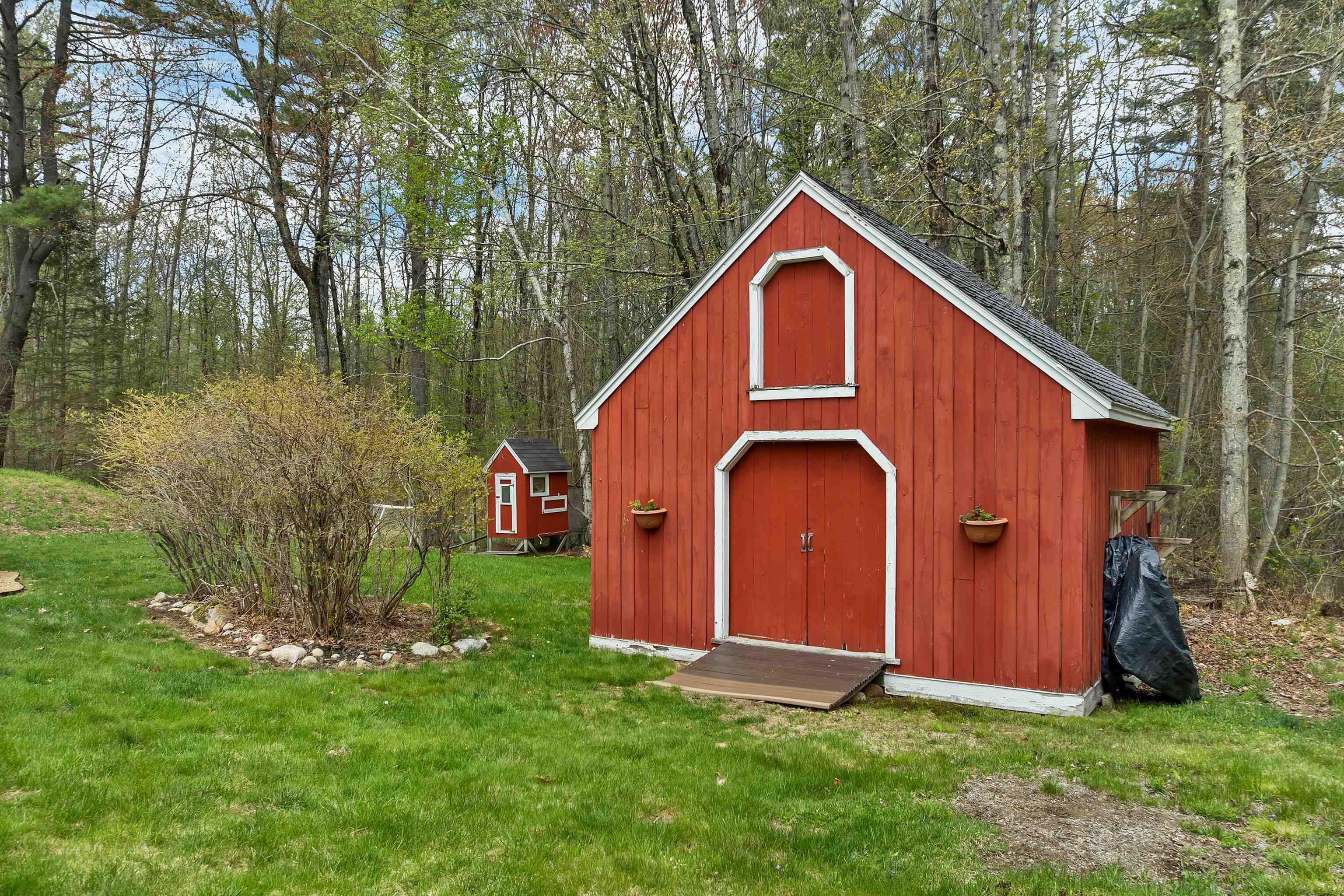 46 Albin Rd, Bow, NH 03304-3704
