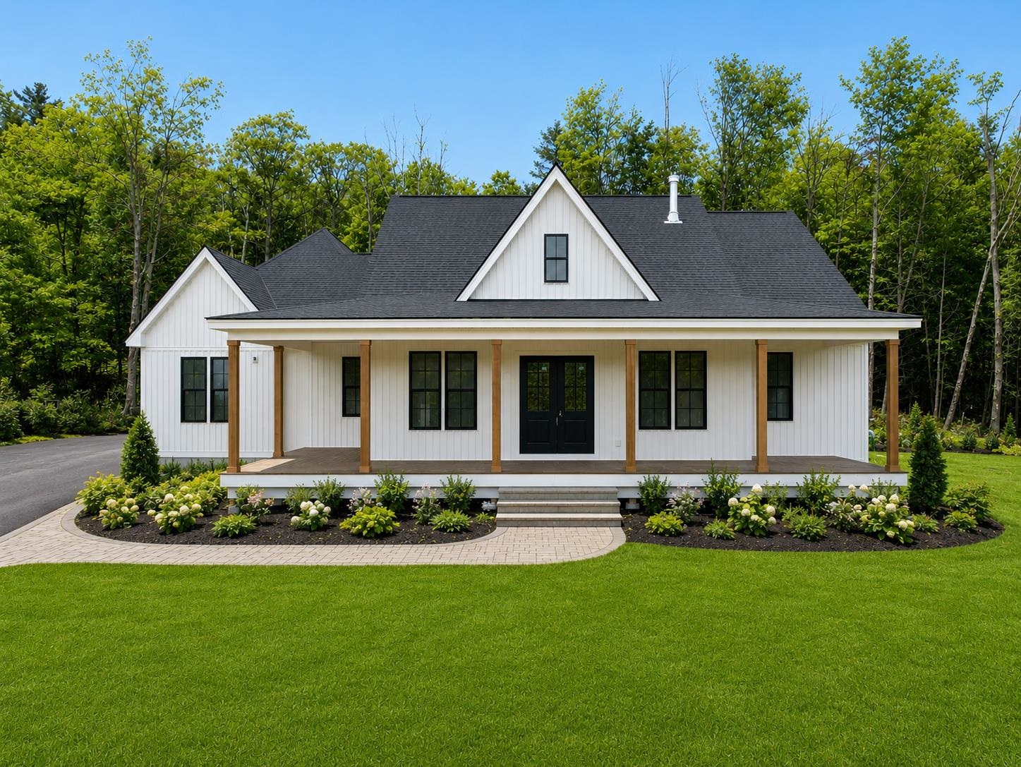 1 Jaytee Dr, Alton, NH 03809