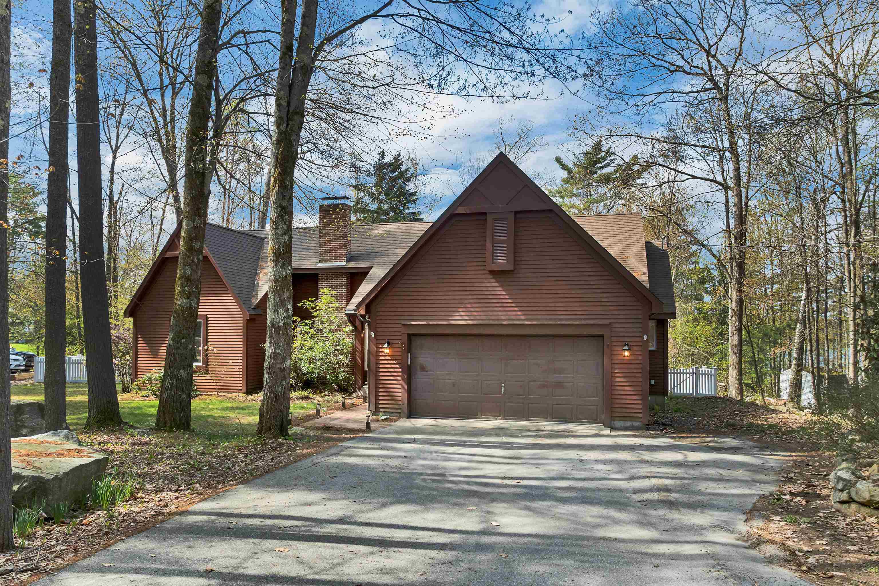 35 Robin Acres Drive — photo 2