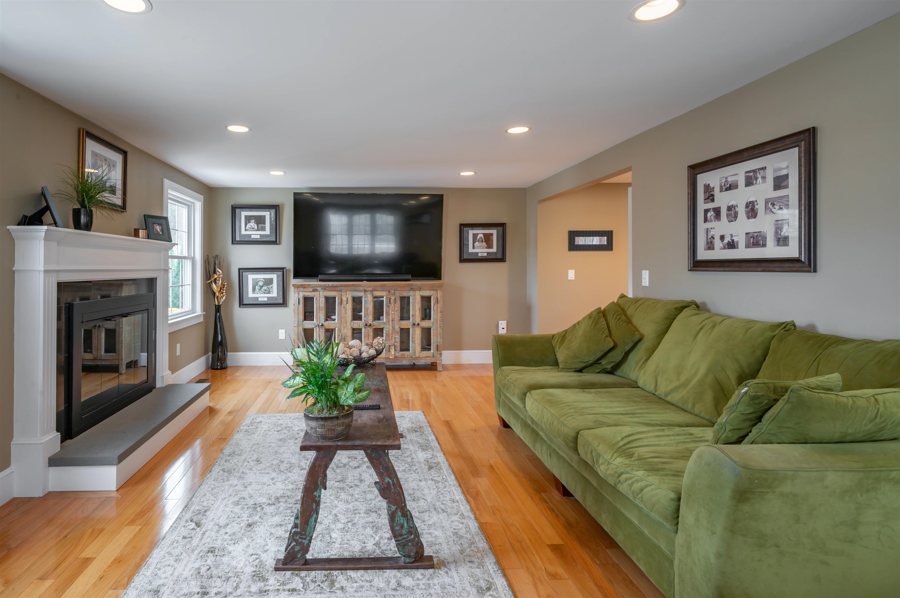 26 Danville Rd, Kingston, NH 03848