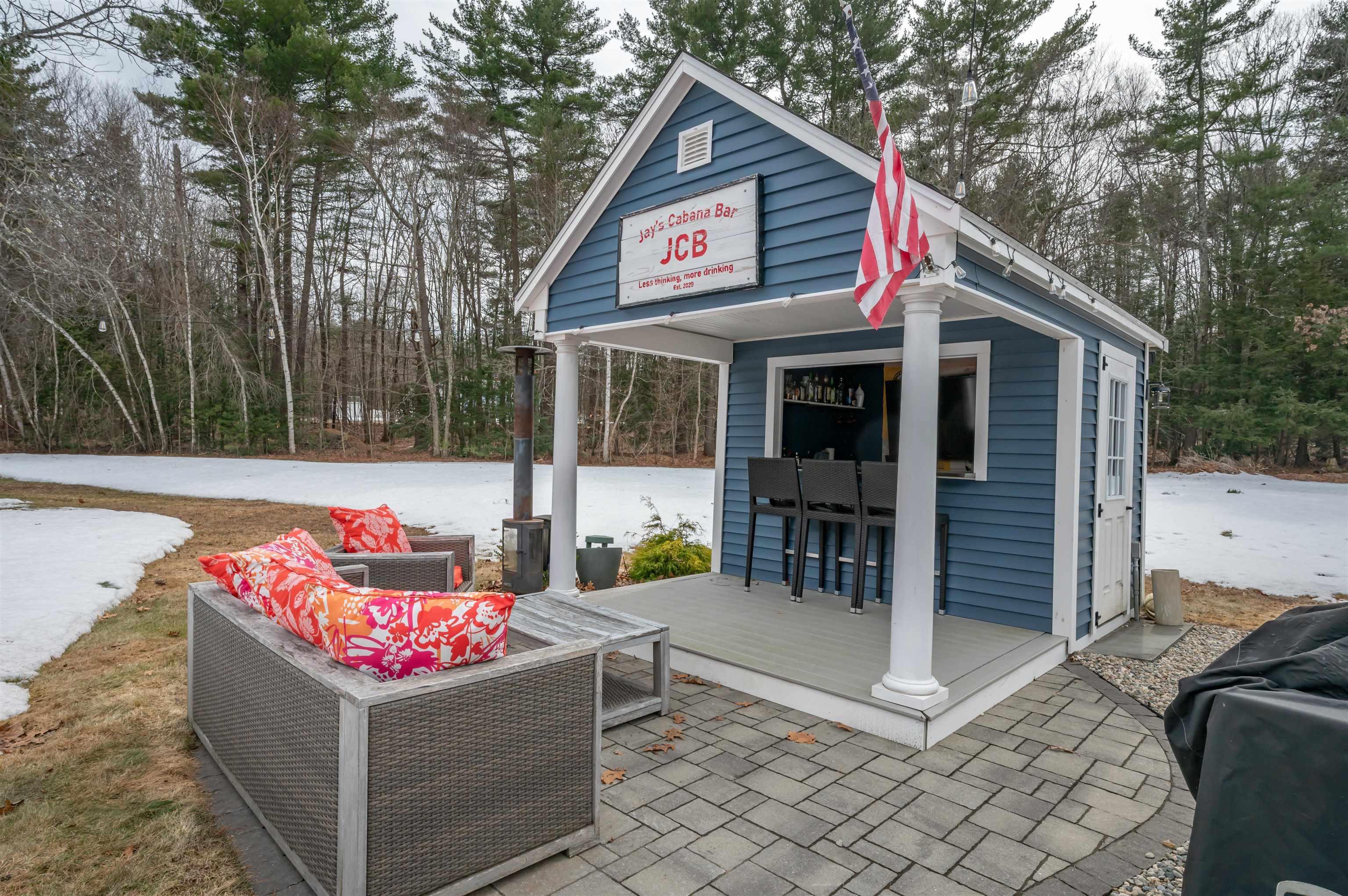 26 Danville Rd, Kingston, NH 03848