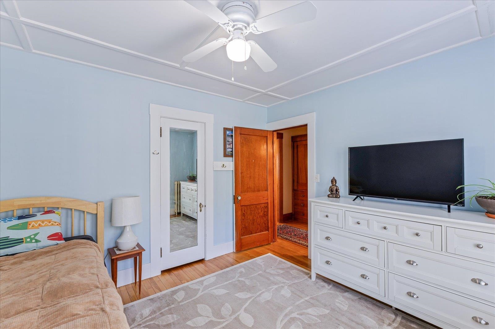 4 Fairview St, Keene, NH 03431