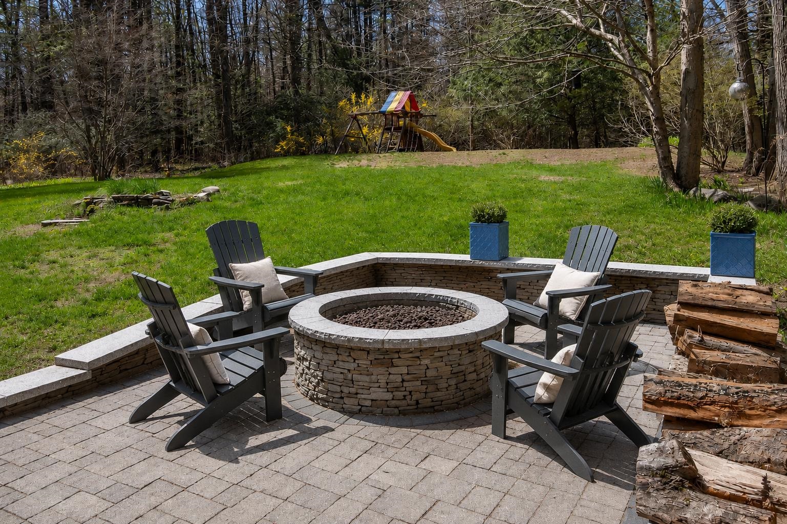 5 Goodwin Rd, Hampton Falls, NH 03844