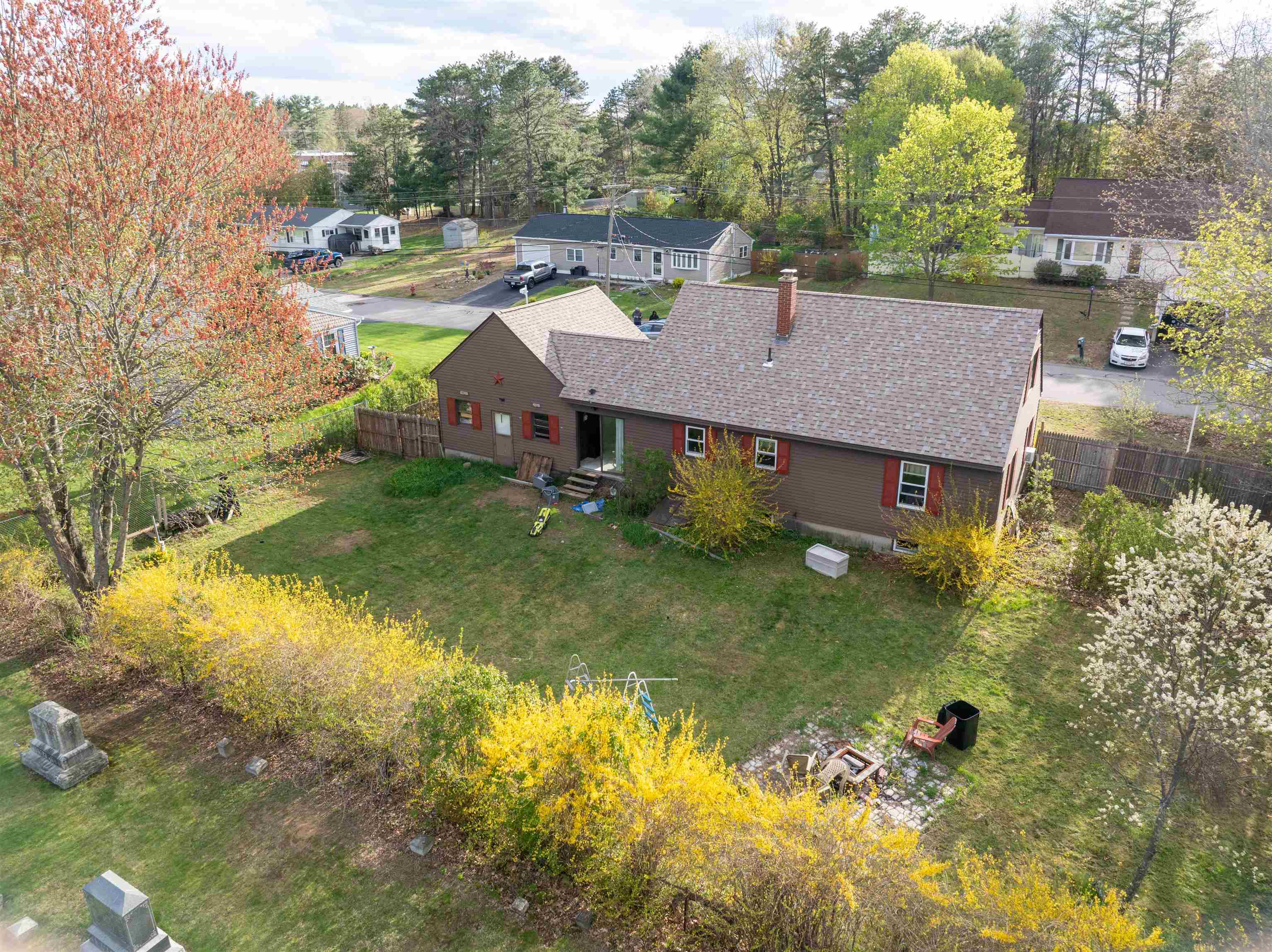 11 Guy St, Somersworth, NH 03878