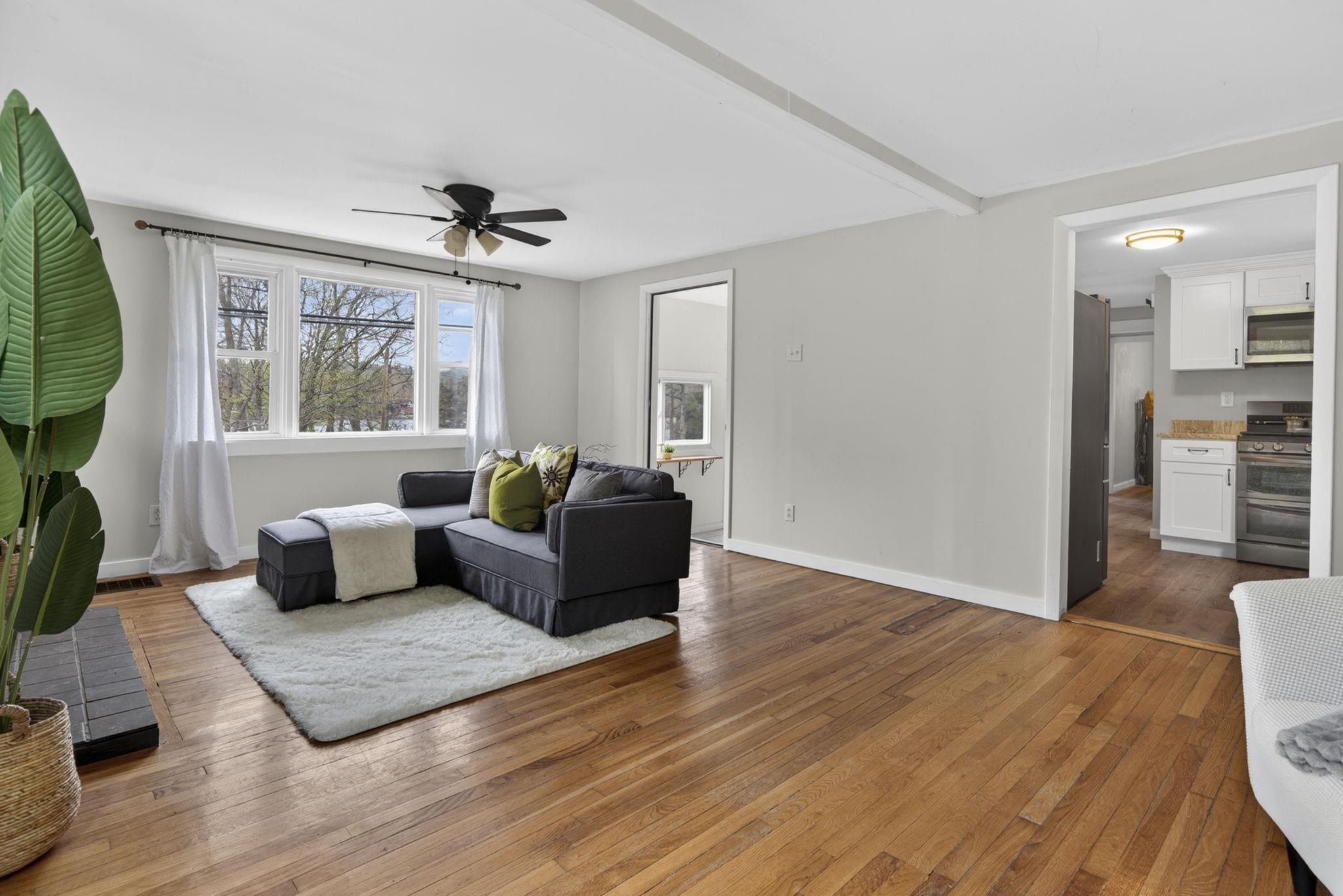 1566 1st Nh Turnpike, Northwood, NH 03261