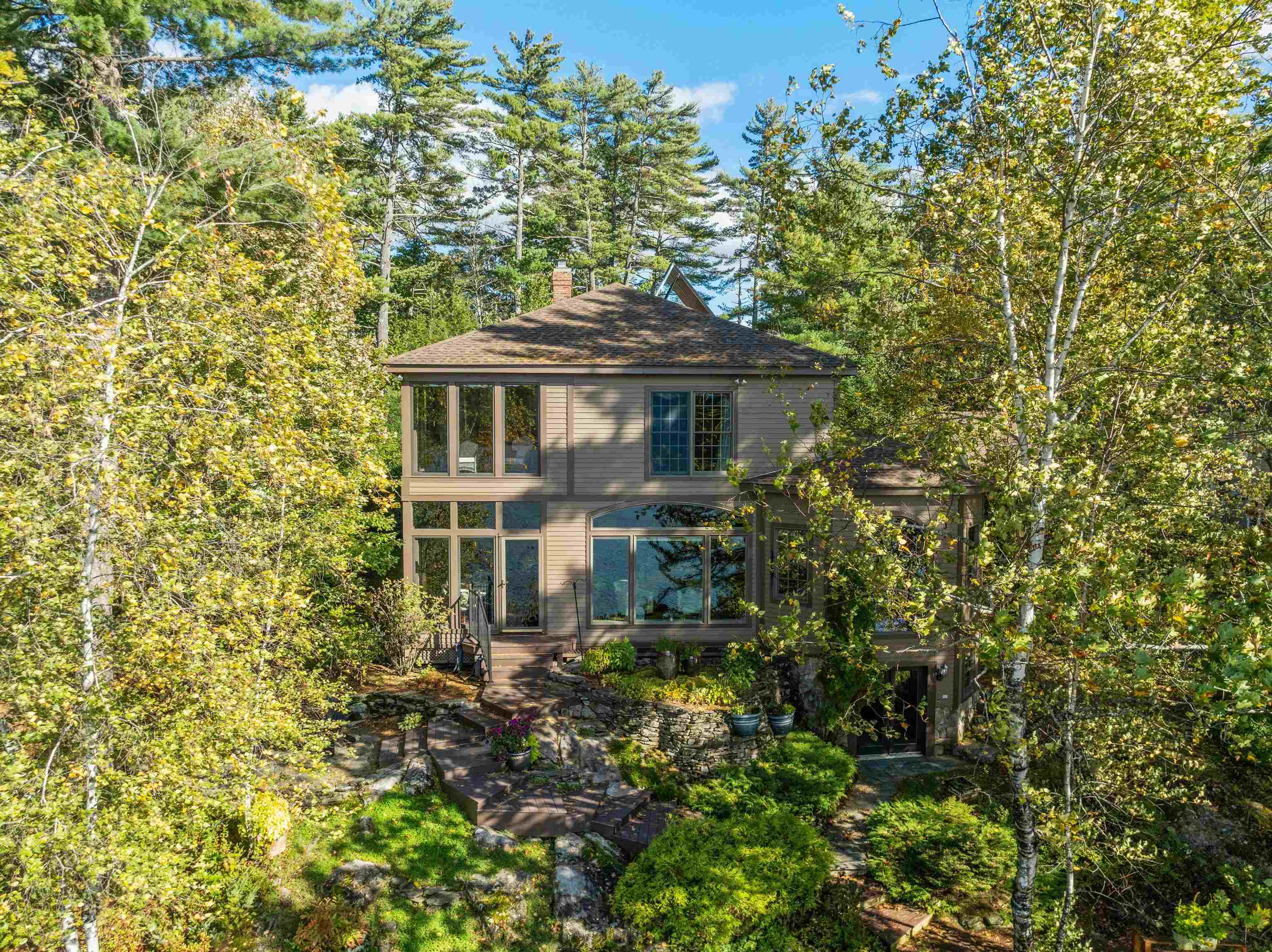 15 Second Point Rd, Moultonborough, NH 03254