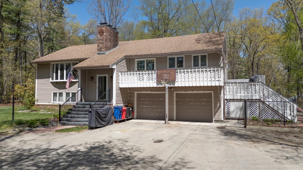 6 Maple St, Windham, NH 03087