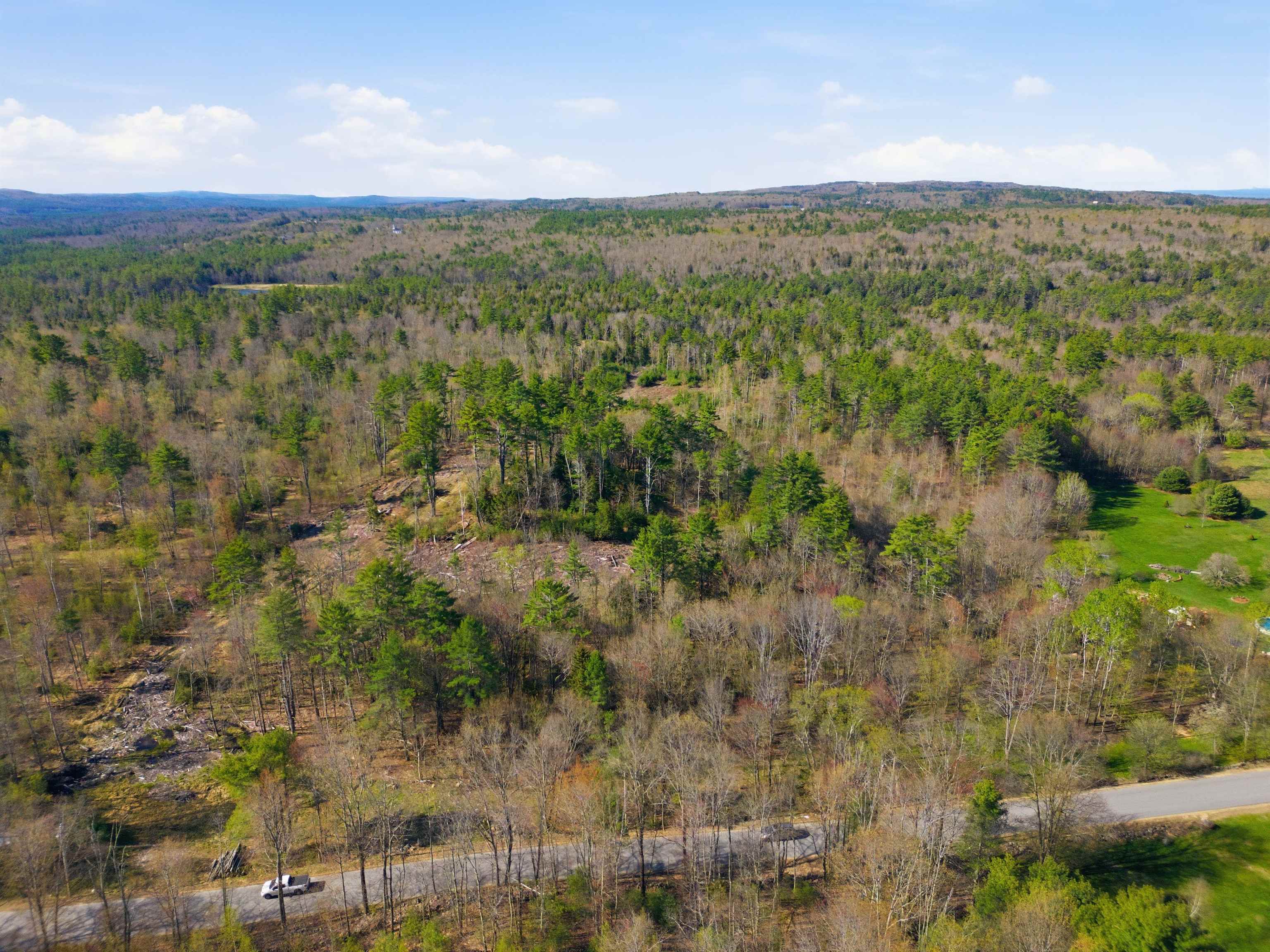 87 Bear Hill Rd, Chichester, NH 03258