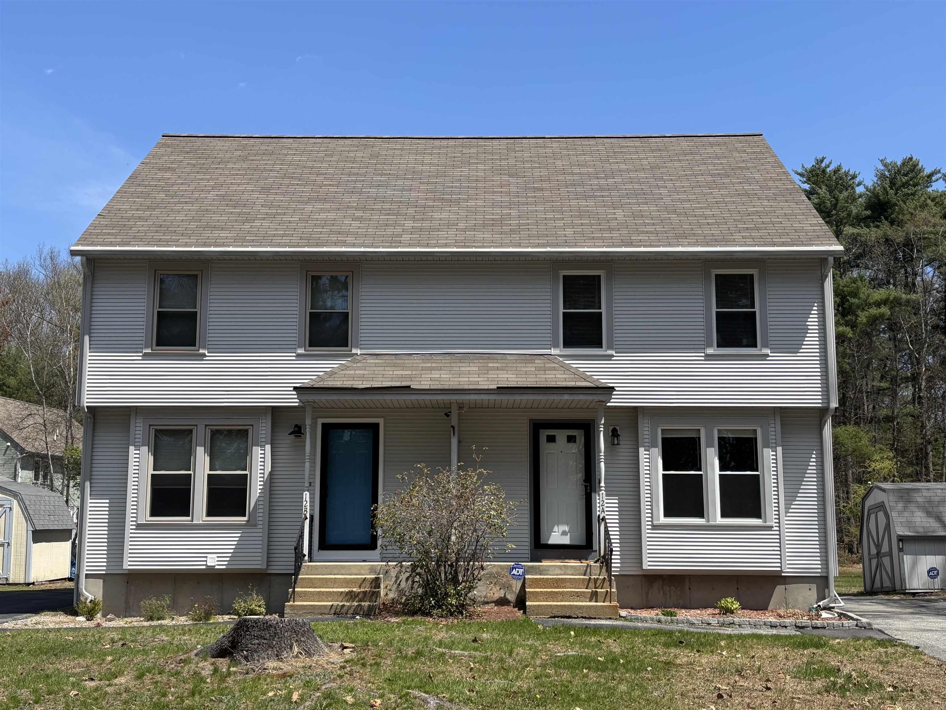 12 Landmark Ln, Goffstown, NH 03045