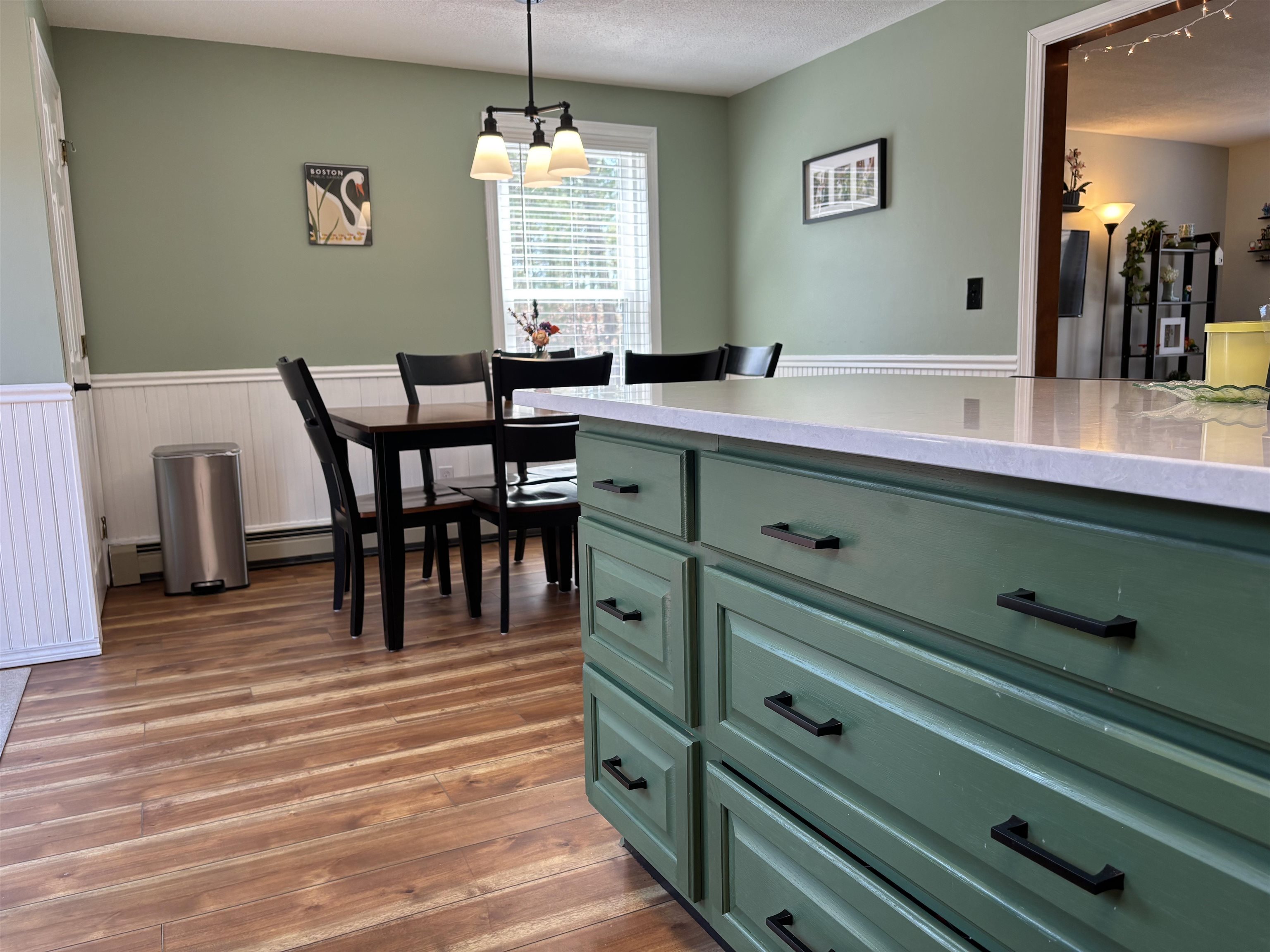 12 Landmark Ln #A, Goffstown, NH 03045