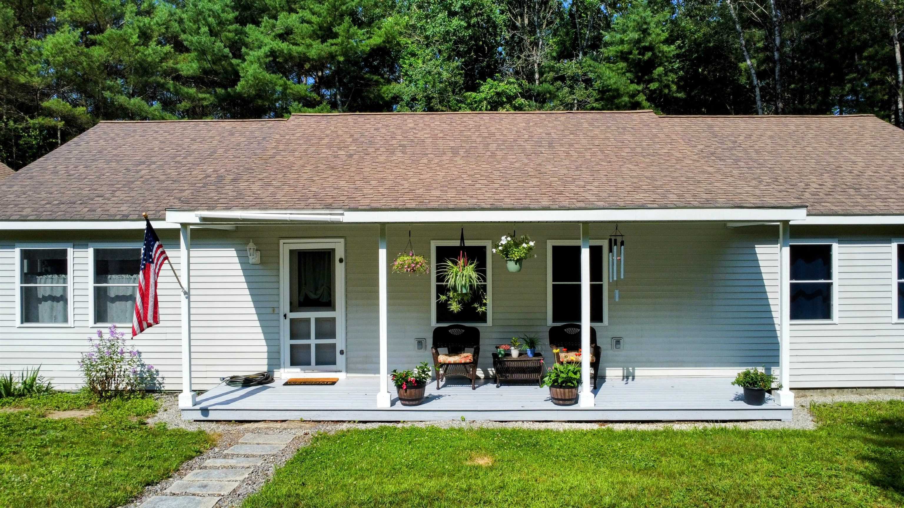 77 Trapper Rd, Campton, NH 03223