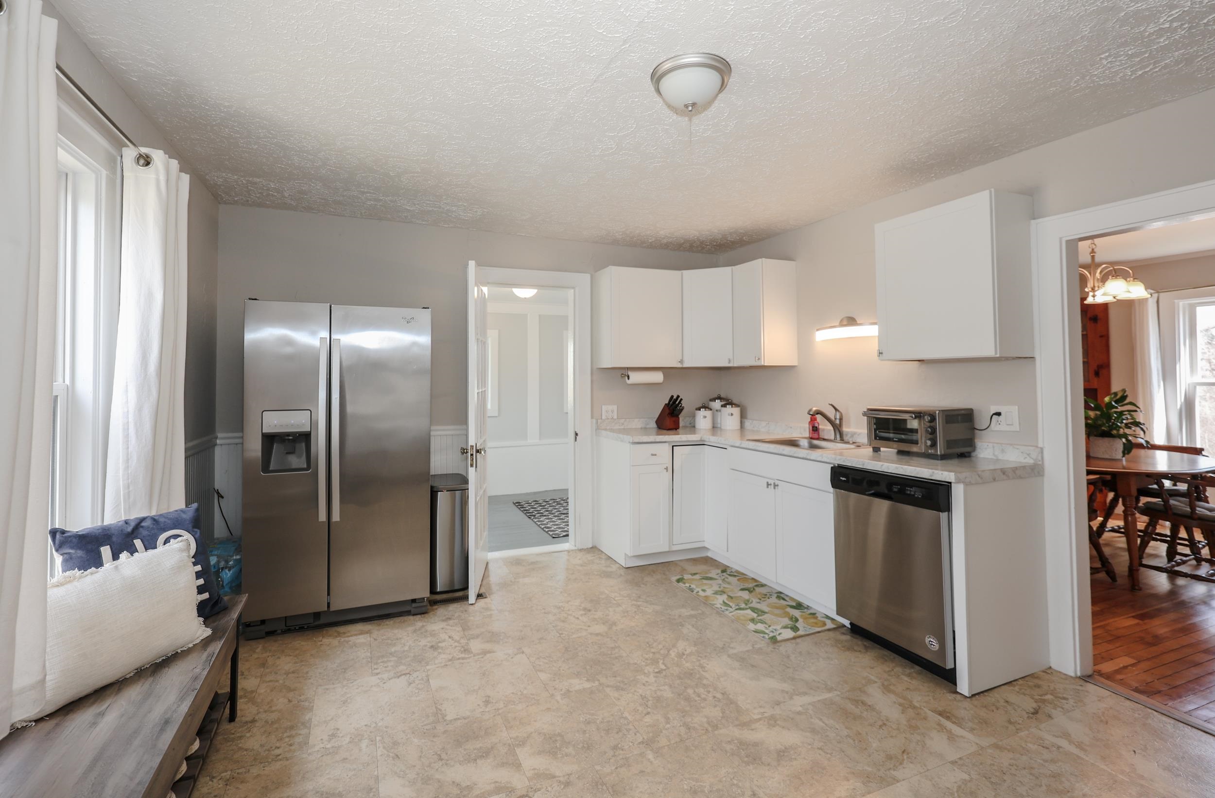 32 Turnpike St, Pembroke, NH 03275