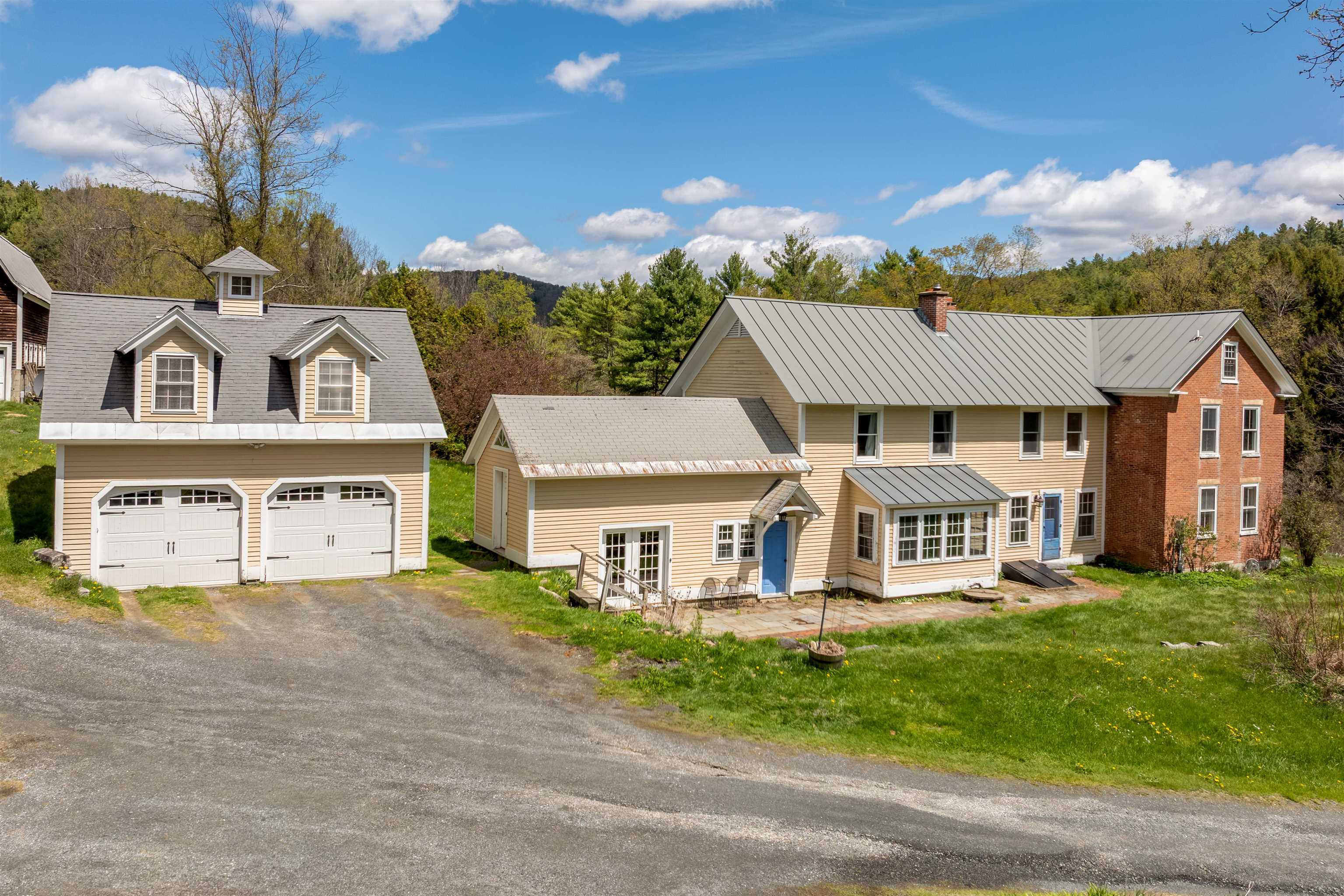 330 Parsonage Rd, Cornish, NH 03745