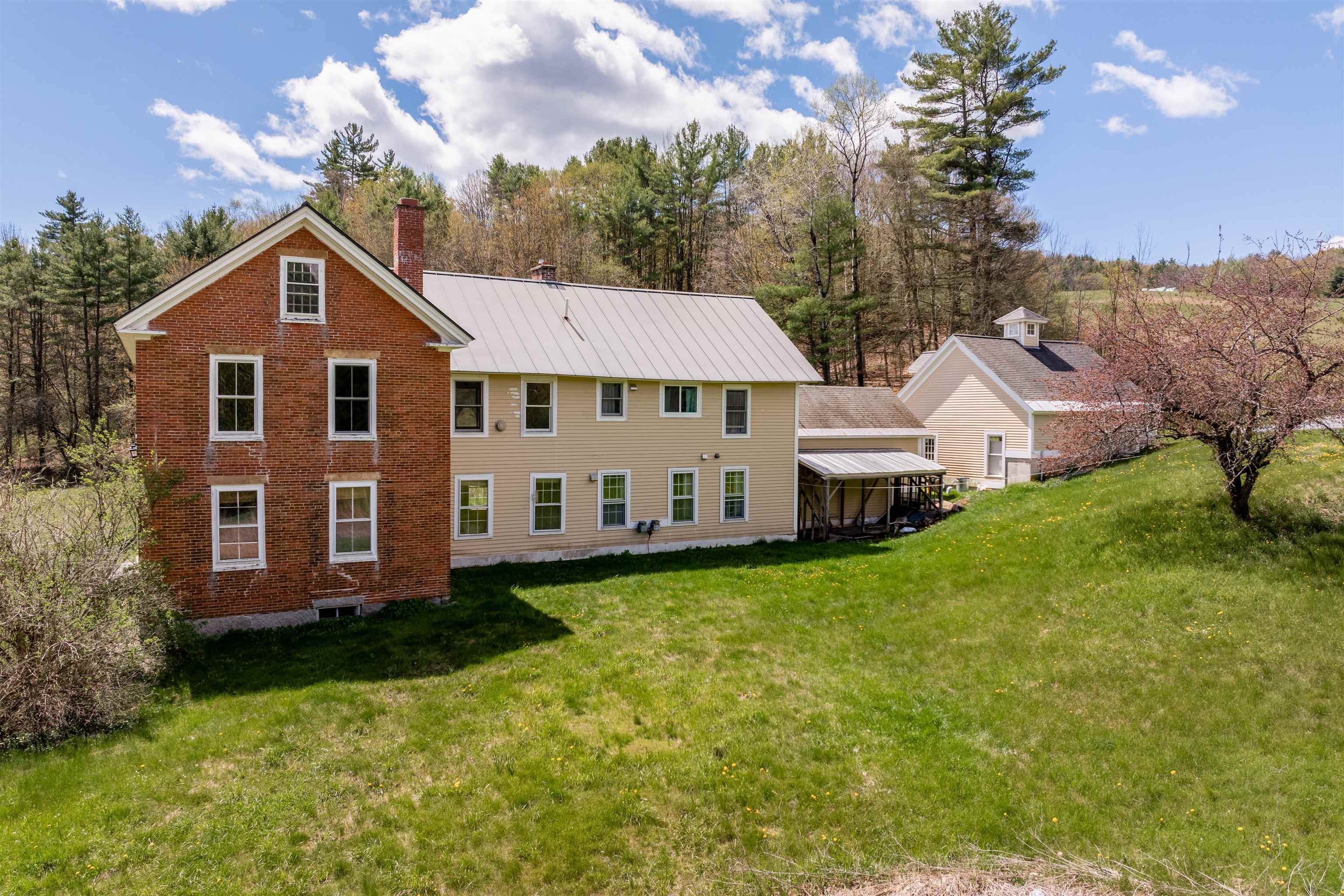 330 Parsonage Rd, Cornish, NH 03745