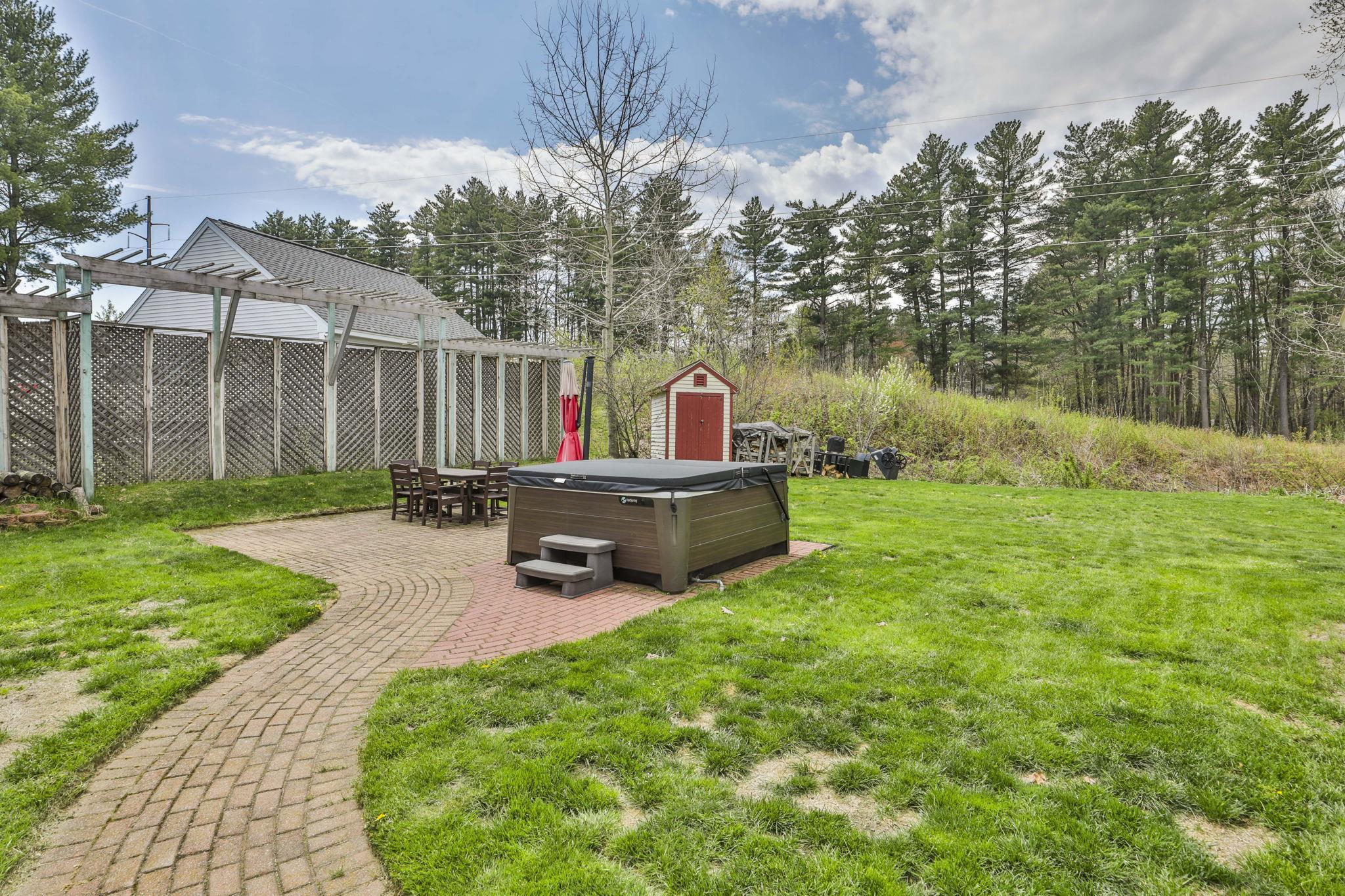 233 Trolley St, Manchester, NH 03103