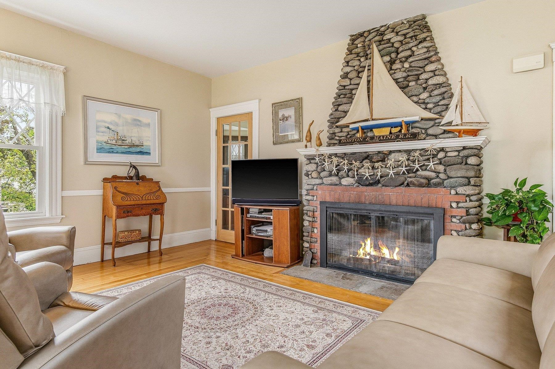 46 Mill Rd, Hampton, NH 03842