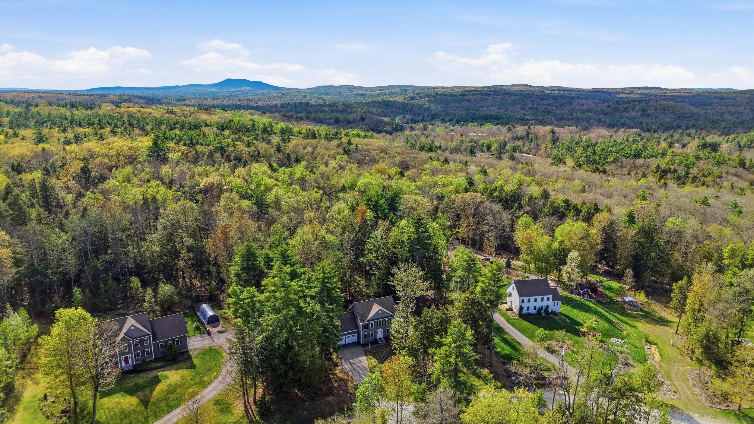 60 Christian Farm Dr, New Boston, NH 03070