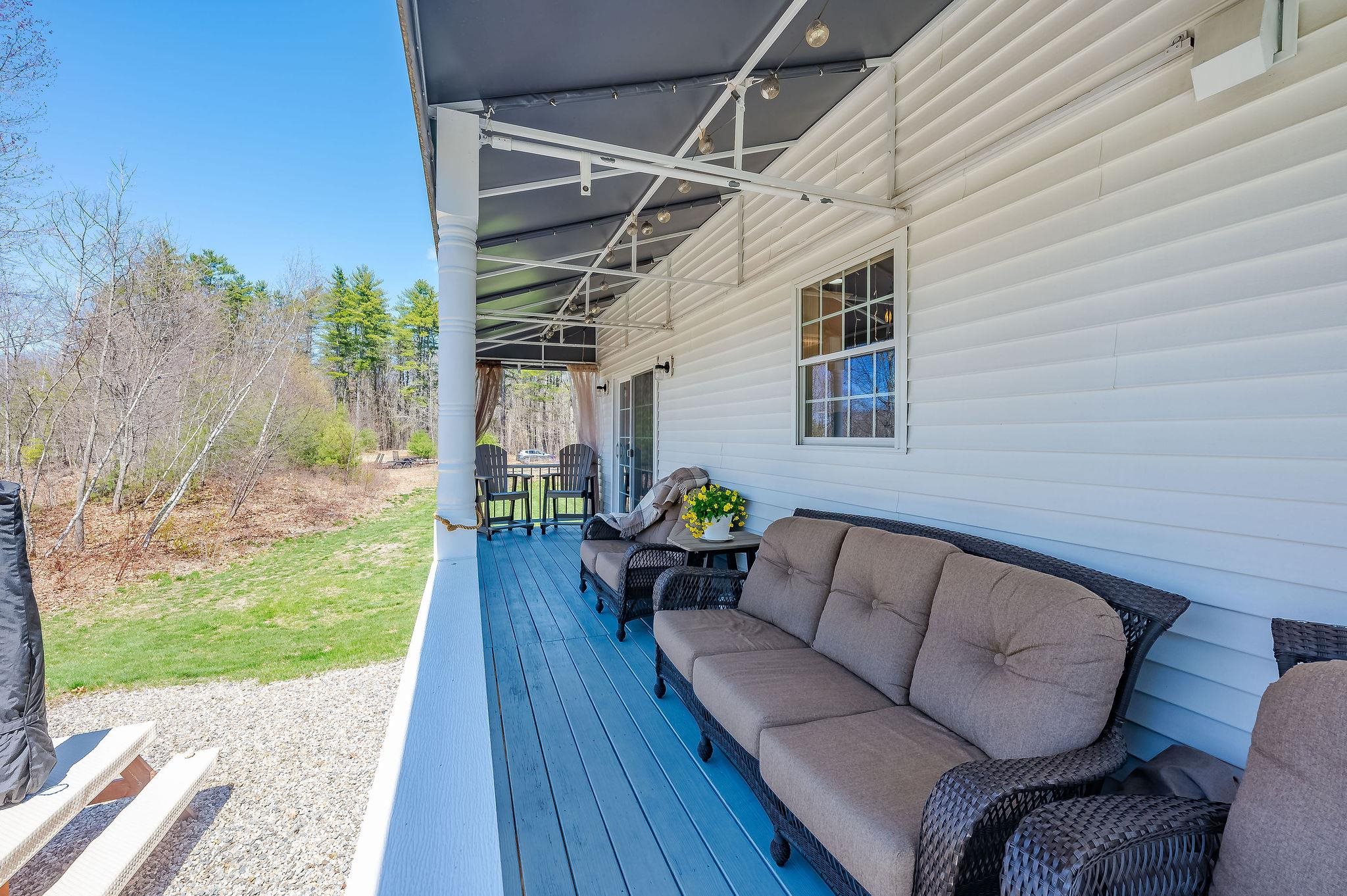 34 Coles Pond Rd, Somersworth, NH 03878