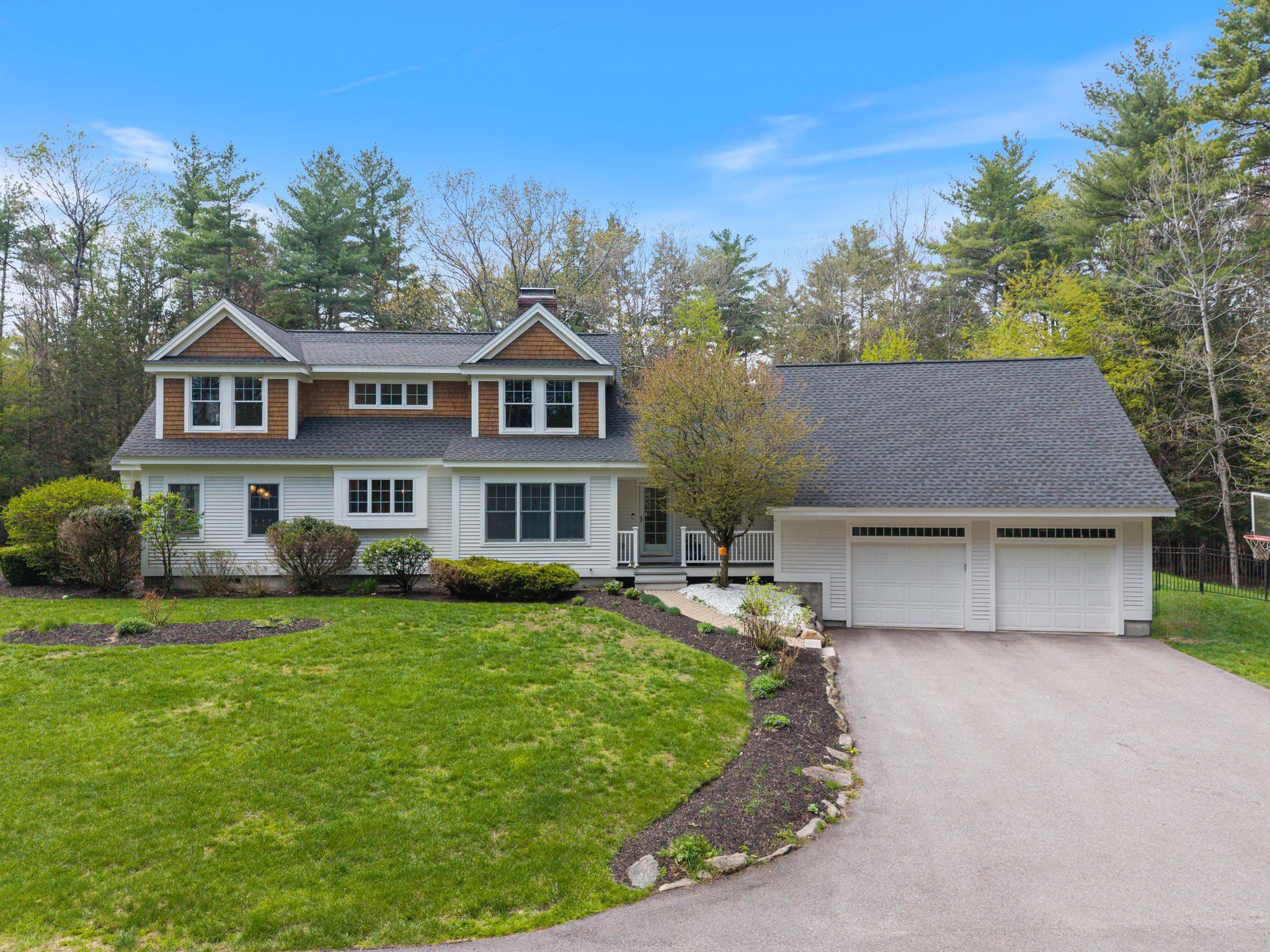 15 Wiggin Way, Stratham, NH 03885