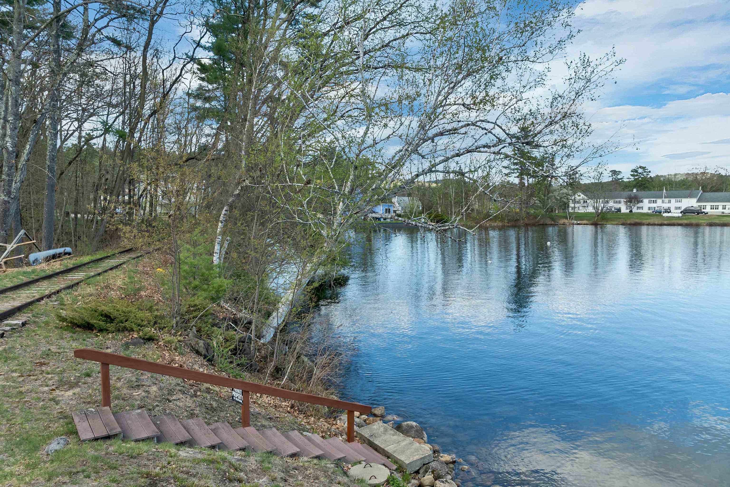 24 Rosewood Ln, Madison, NH 03875