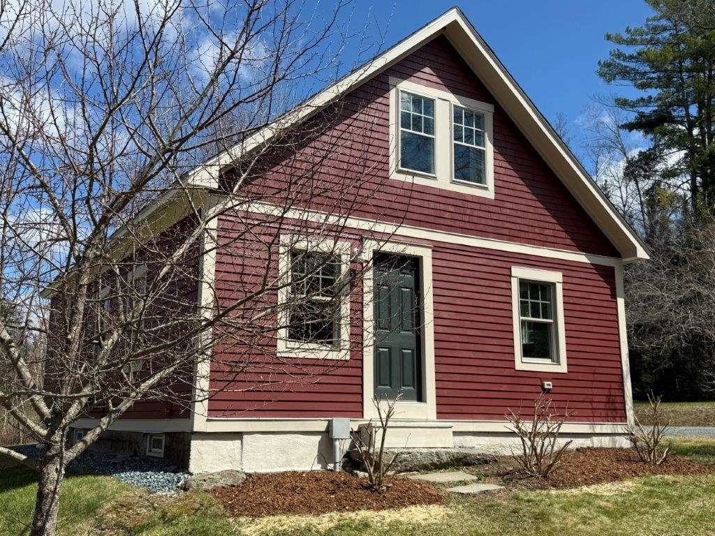 232 River Rd, Canaan, NH 03741