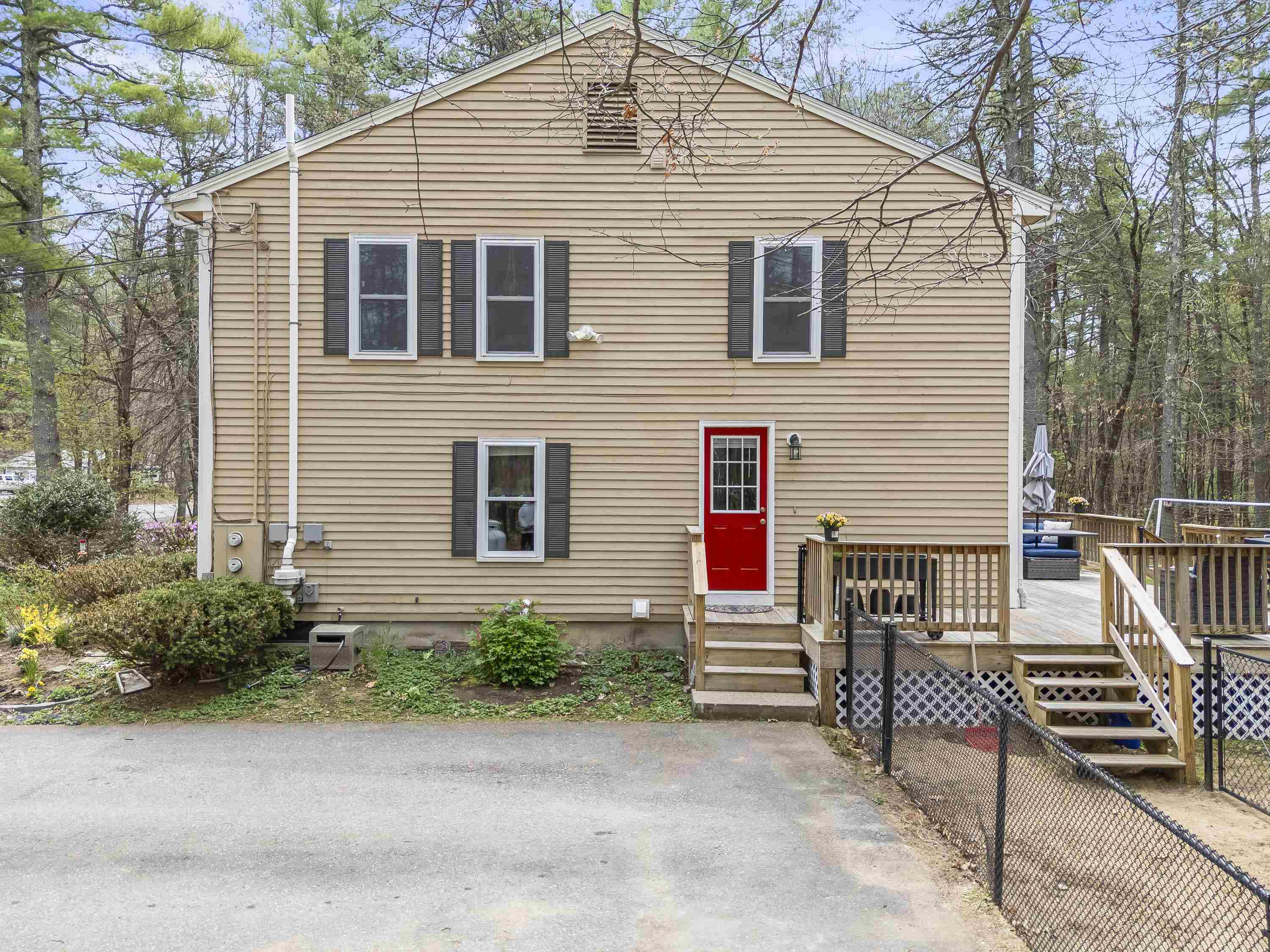 57 Newtown Plains Rd, Lee, NH 03861