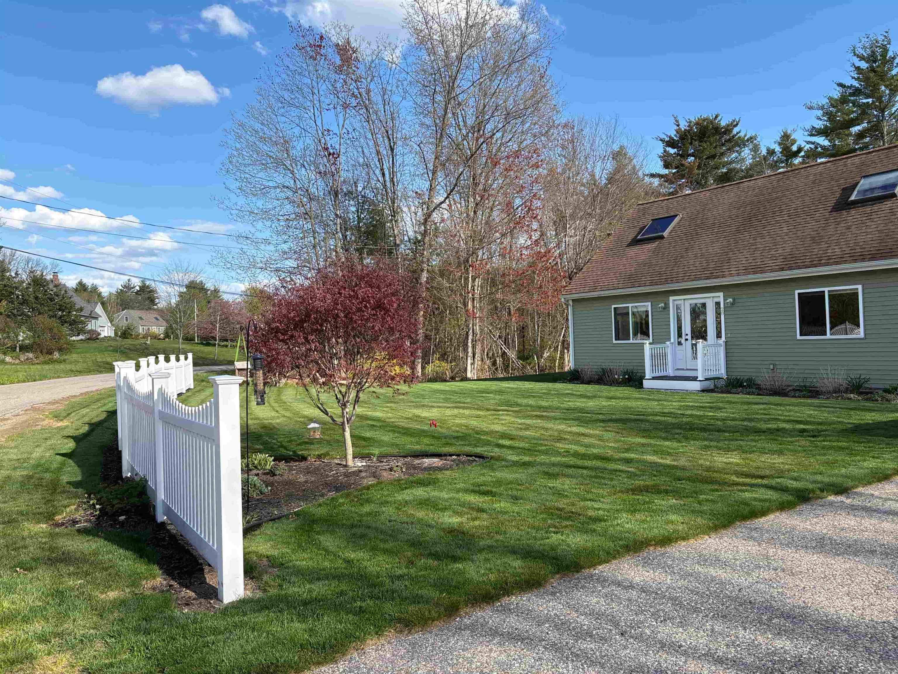 28 Doe Farm Ln, Newmarket, NH 03857