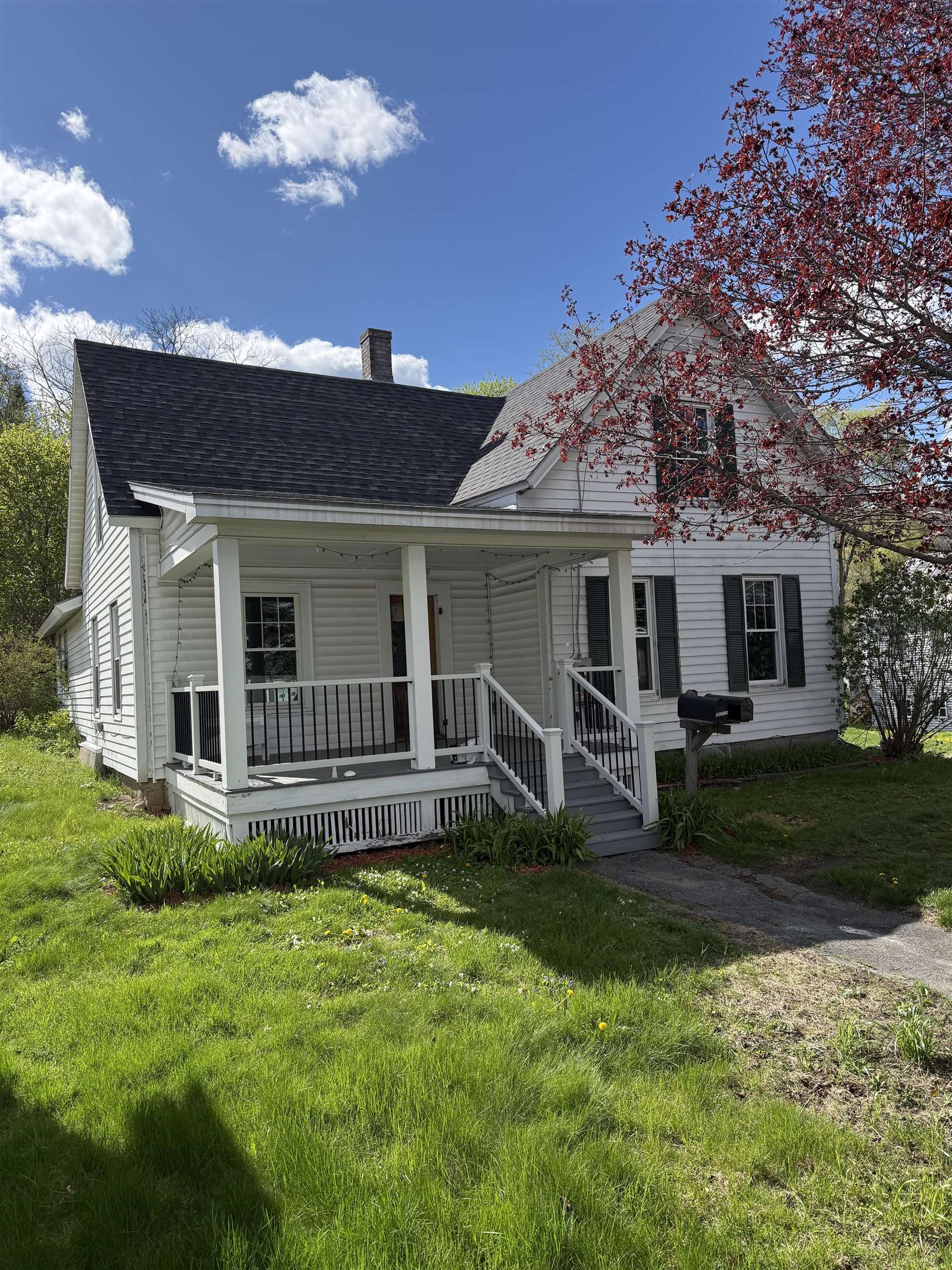 Lebanon NH&nbsp;Home for sale $$389,900 $248 per sq.ft.