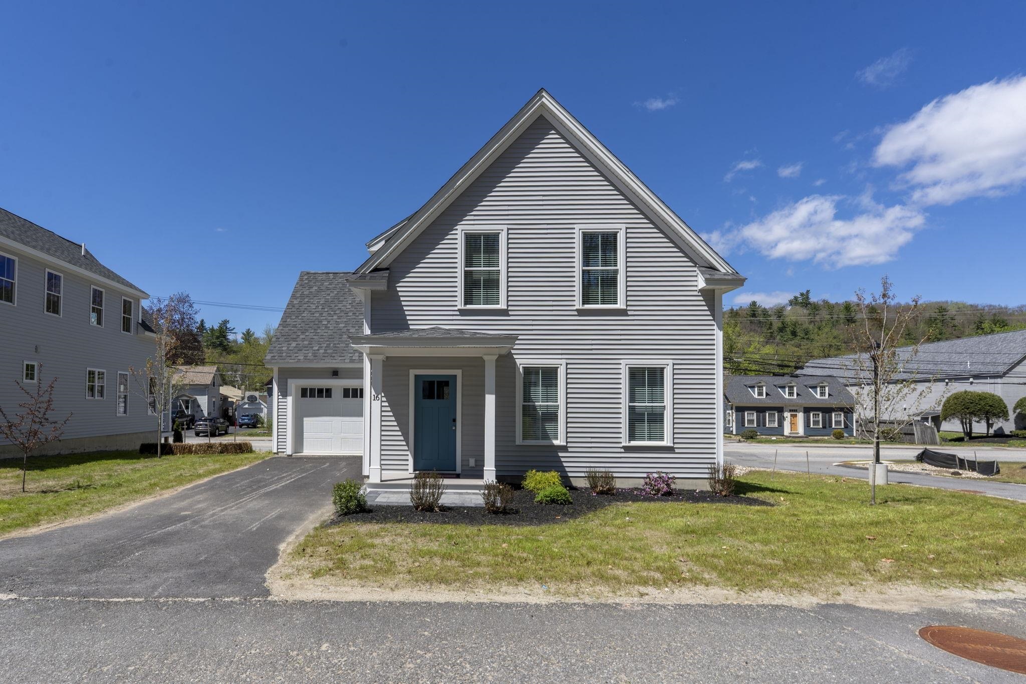 14 Woodmans Ln, Peterborough, NH 03458