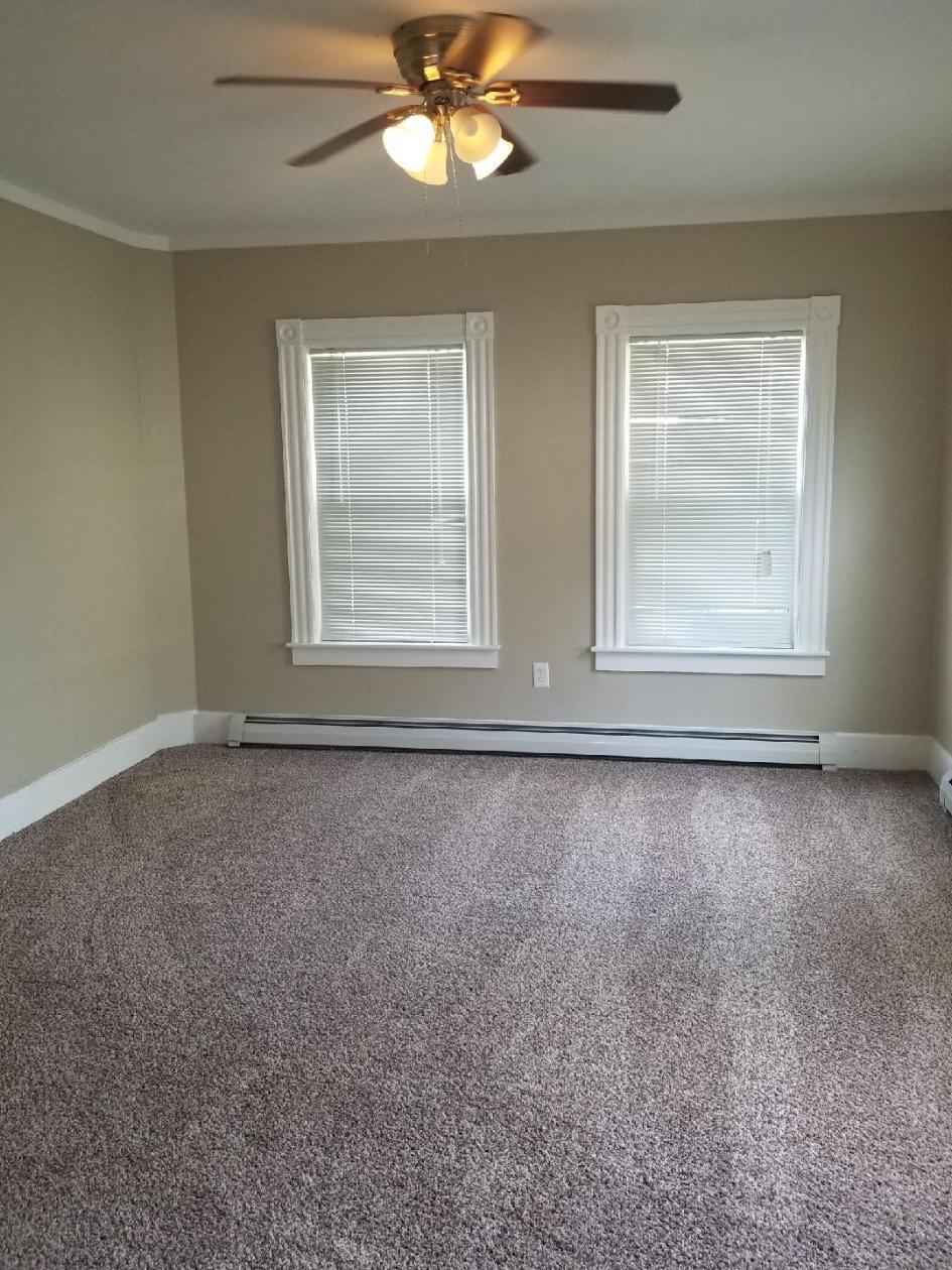 12 Orange St, Milford, NH 03055
