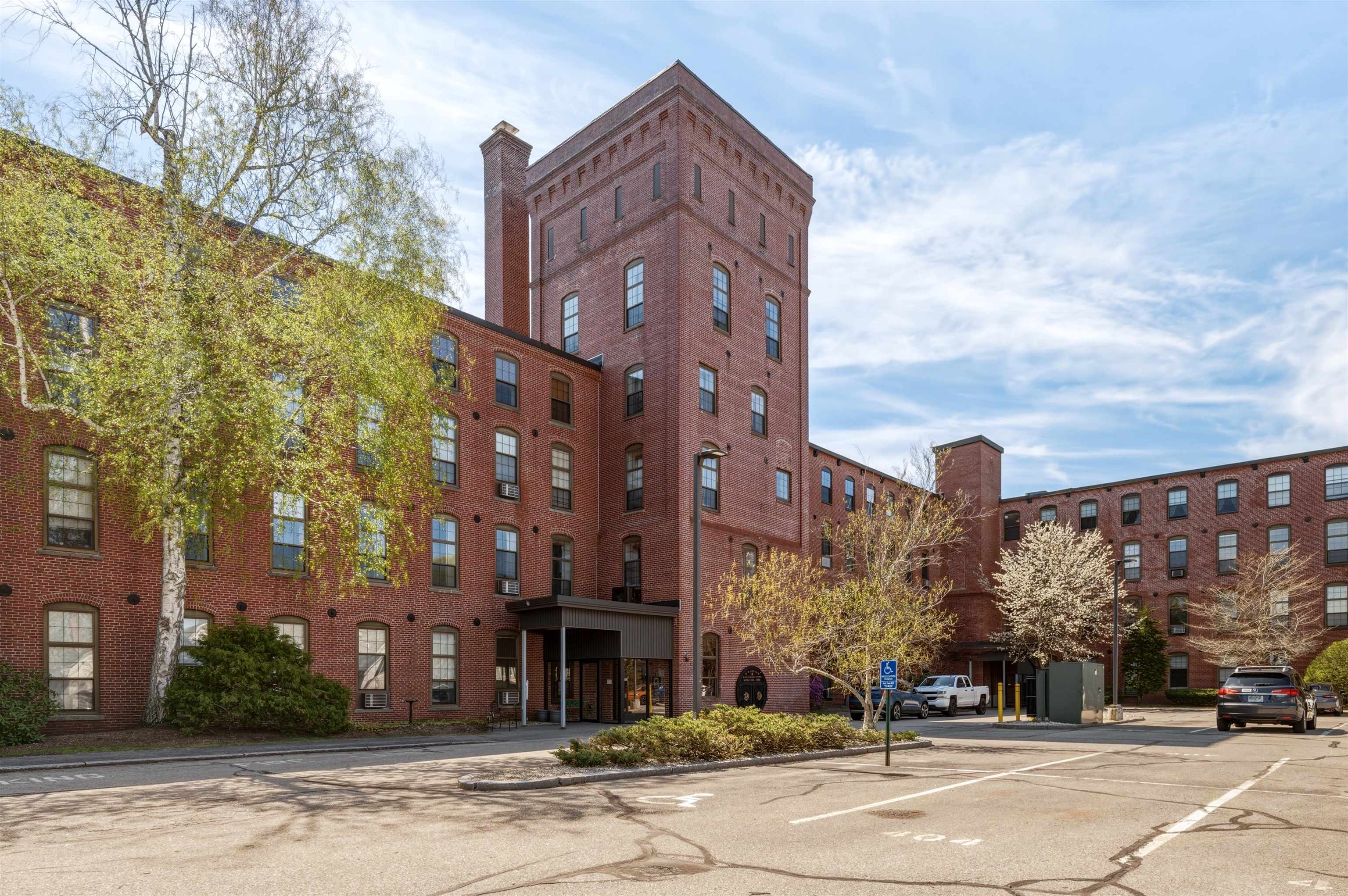 156 Front St, Exeter, NH 03833