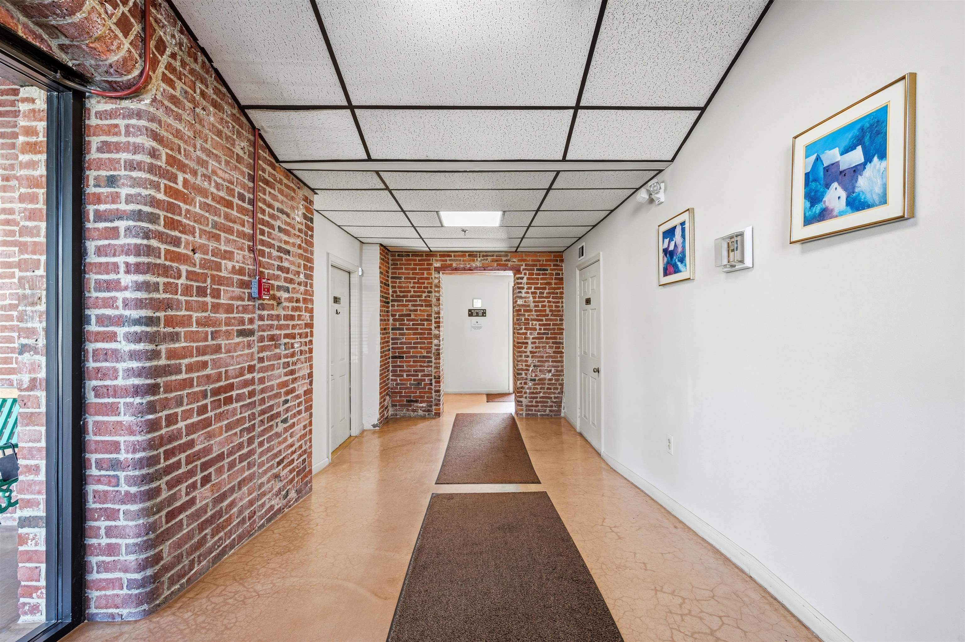 156 Front St, Exeter, NH 03833